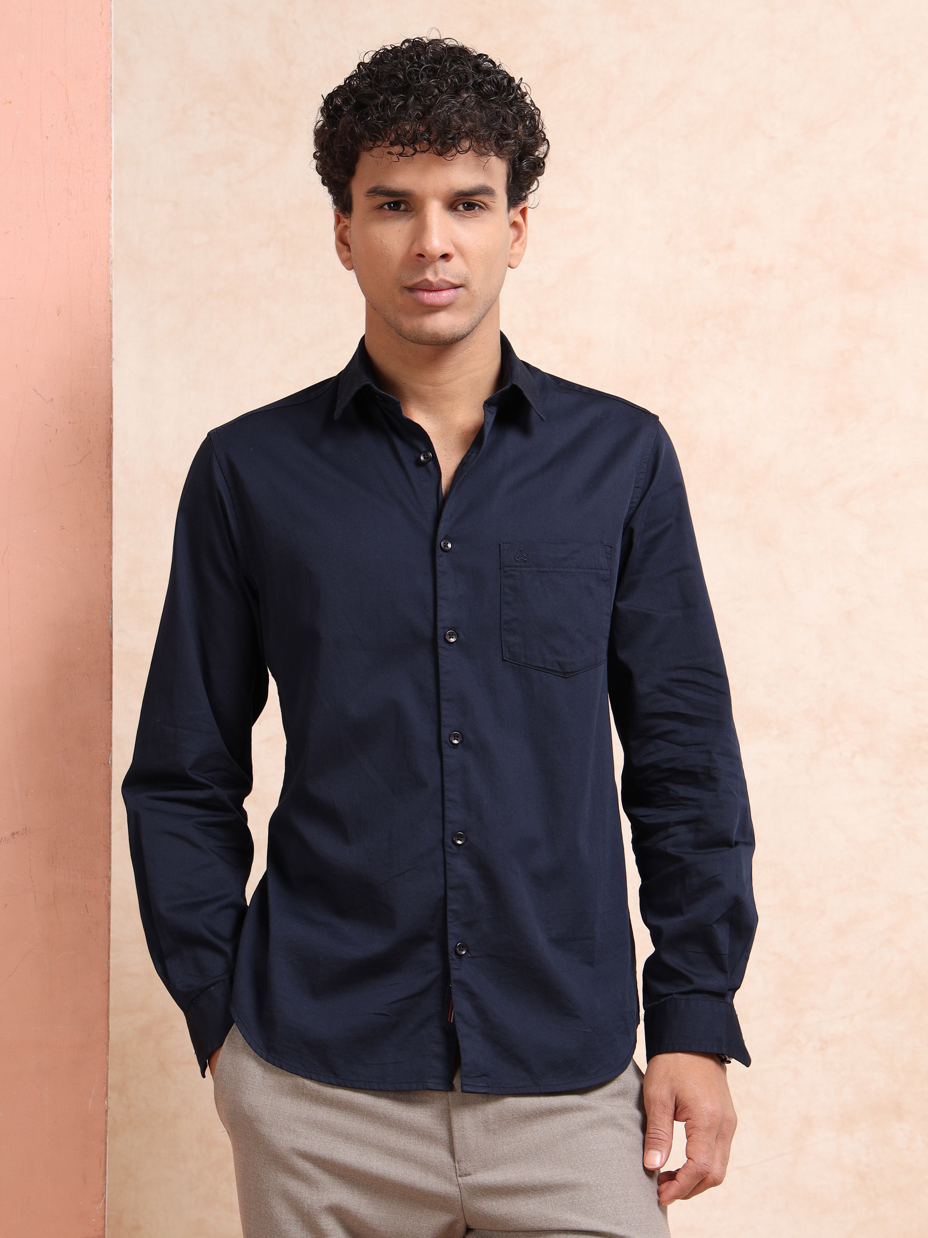 MEN'S NAVY SOLID SLIM FIT SHIRT