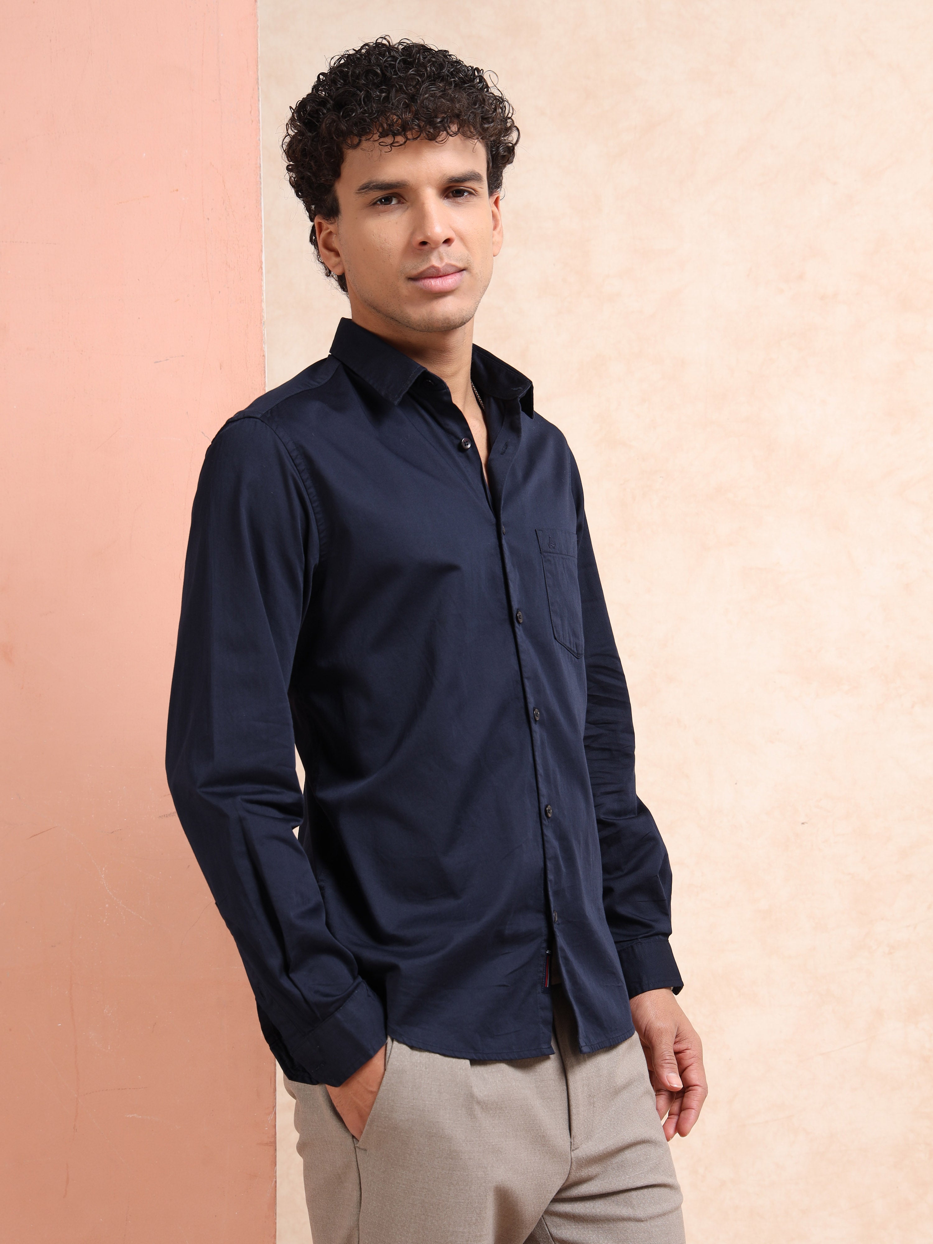 MEN'S NAVY SOLID SLIM FIT SHIRT