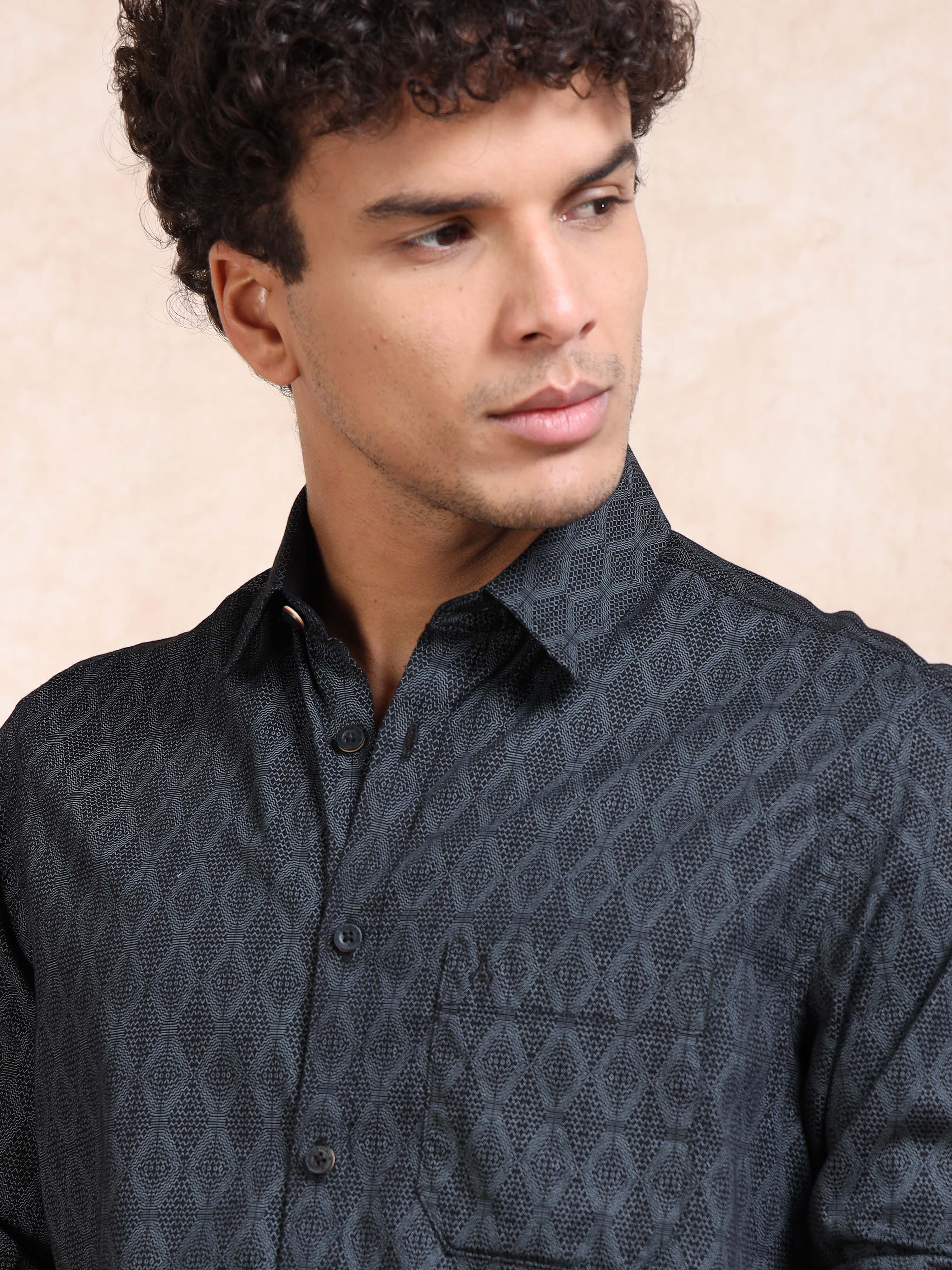 MEN'S BLACK PRINT SLIM FIT SHIRT