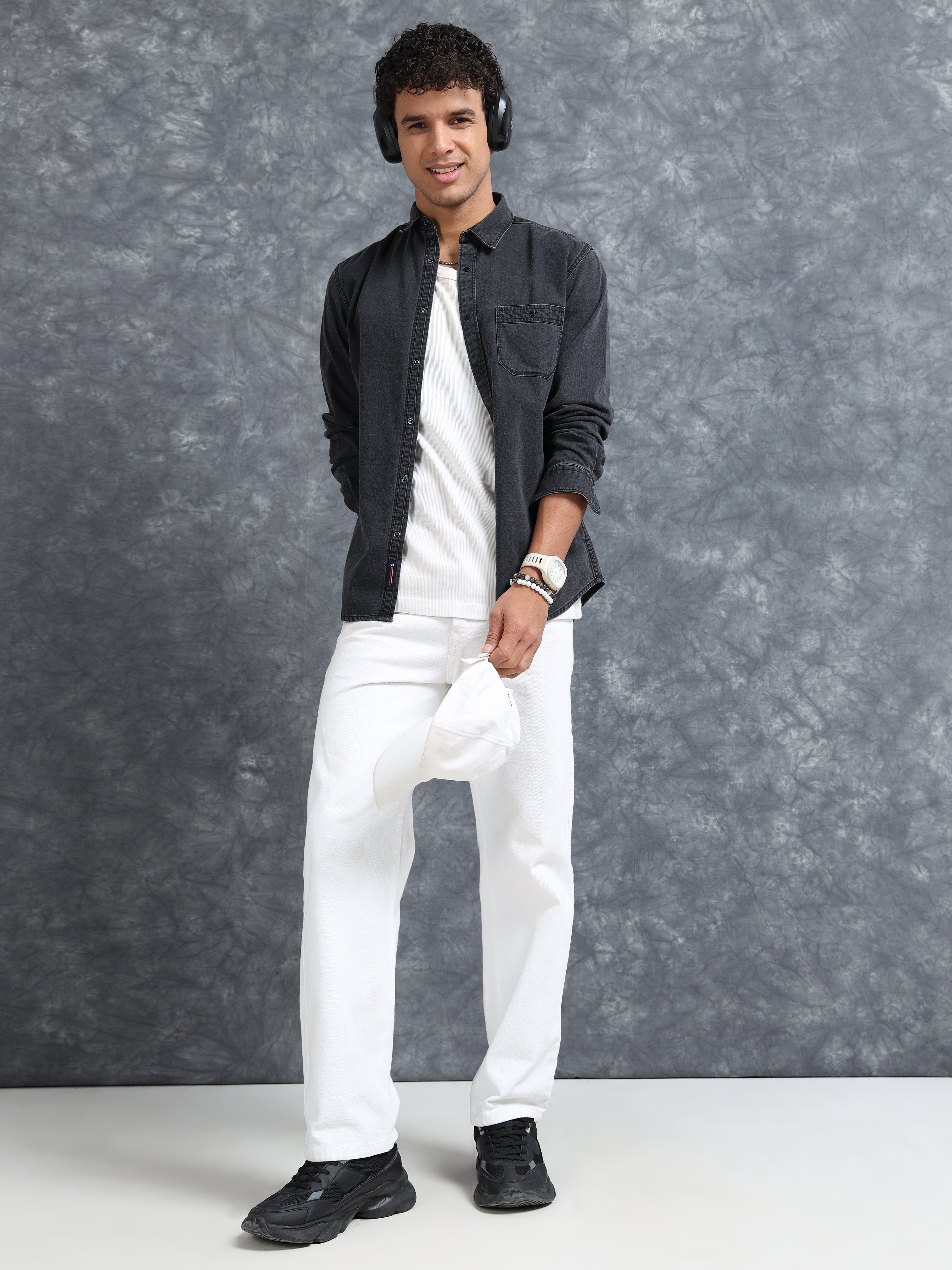 MEN'S BLACK DENIM SOLID SLIM FIT SHIRT