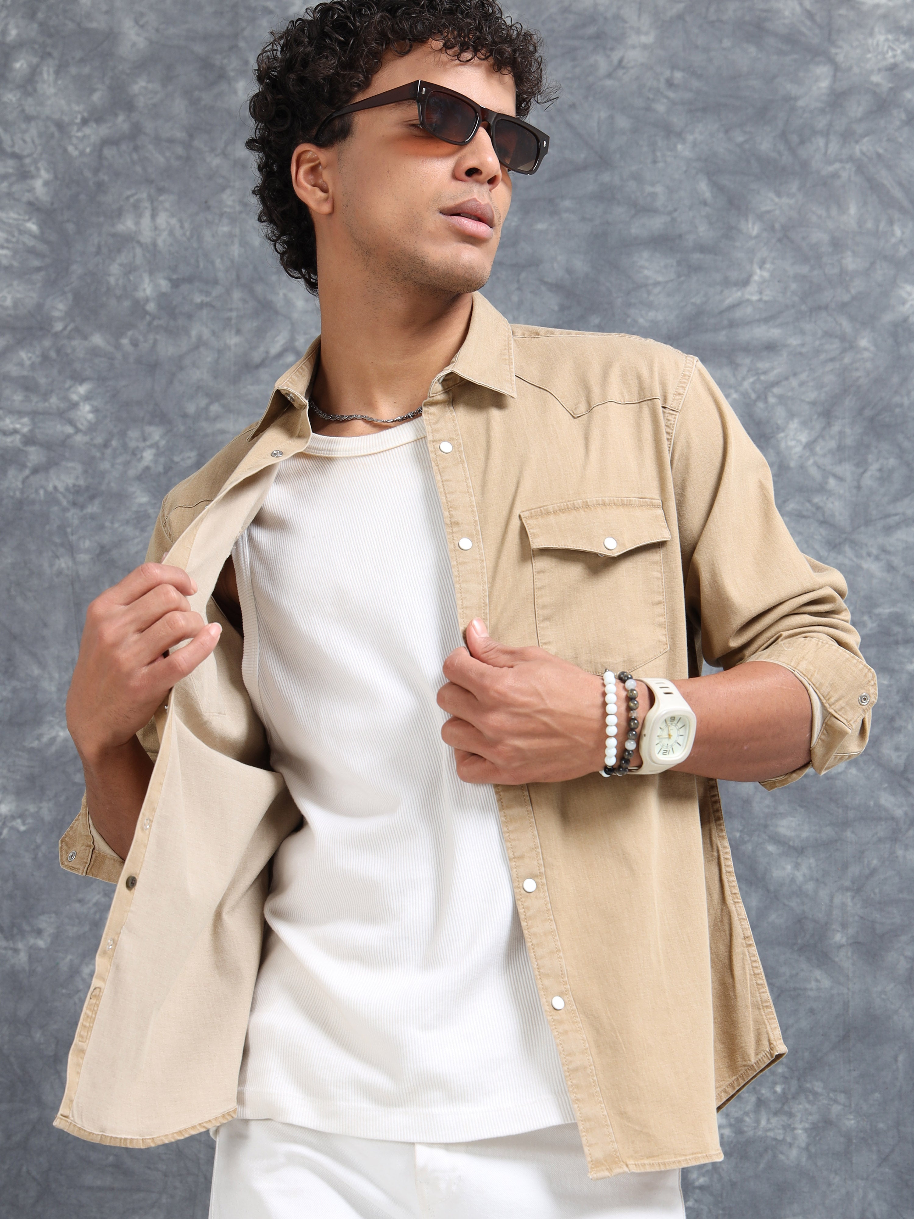 MEN'S GOLDEN BROWN DENIM SOLID SLIM FIT SHIRT