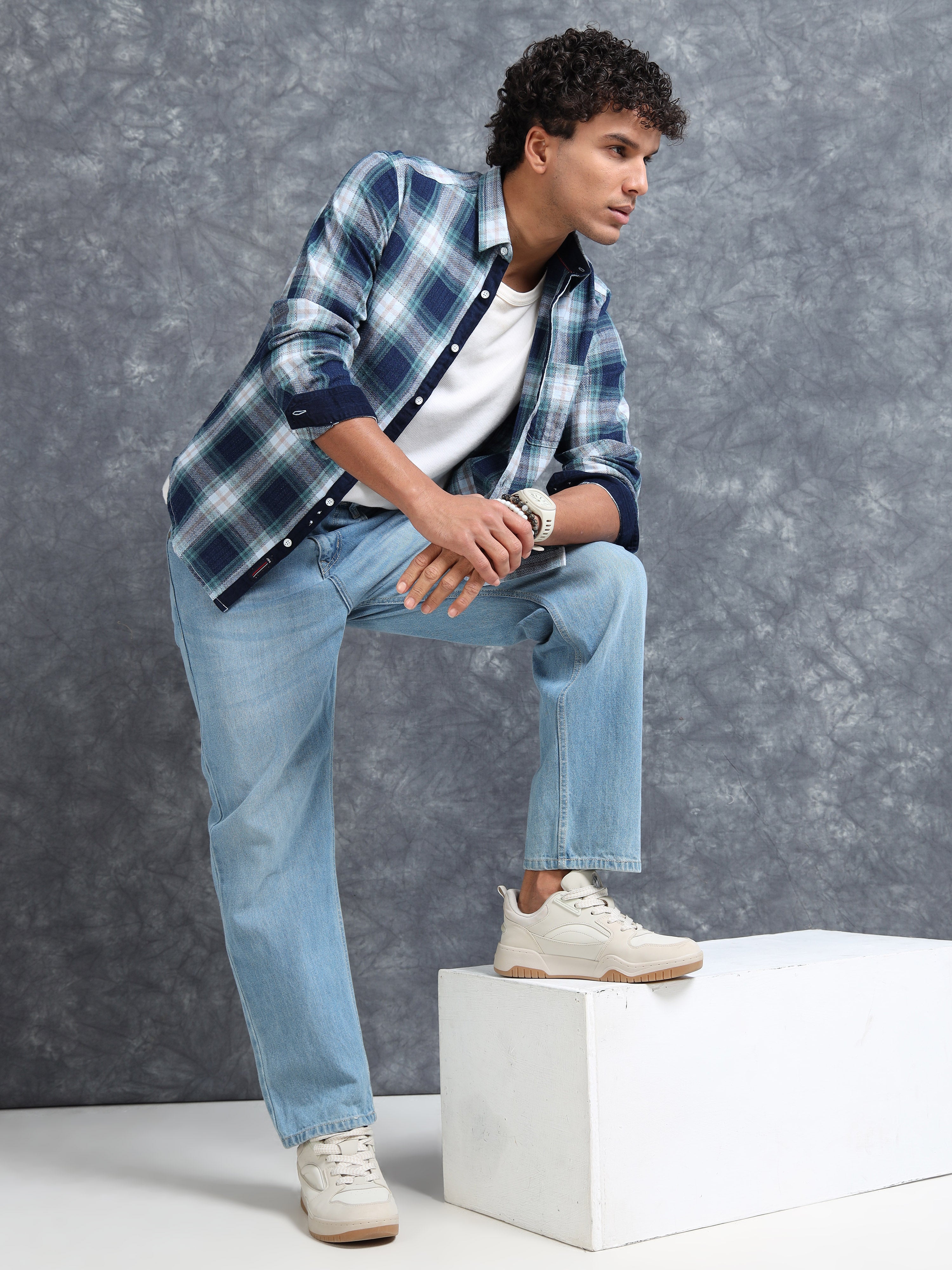 MEN'S GREEN INDIGO CHECKS SLIM FIT SHIRT