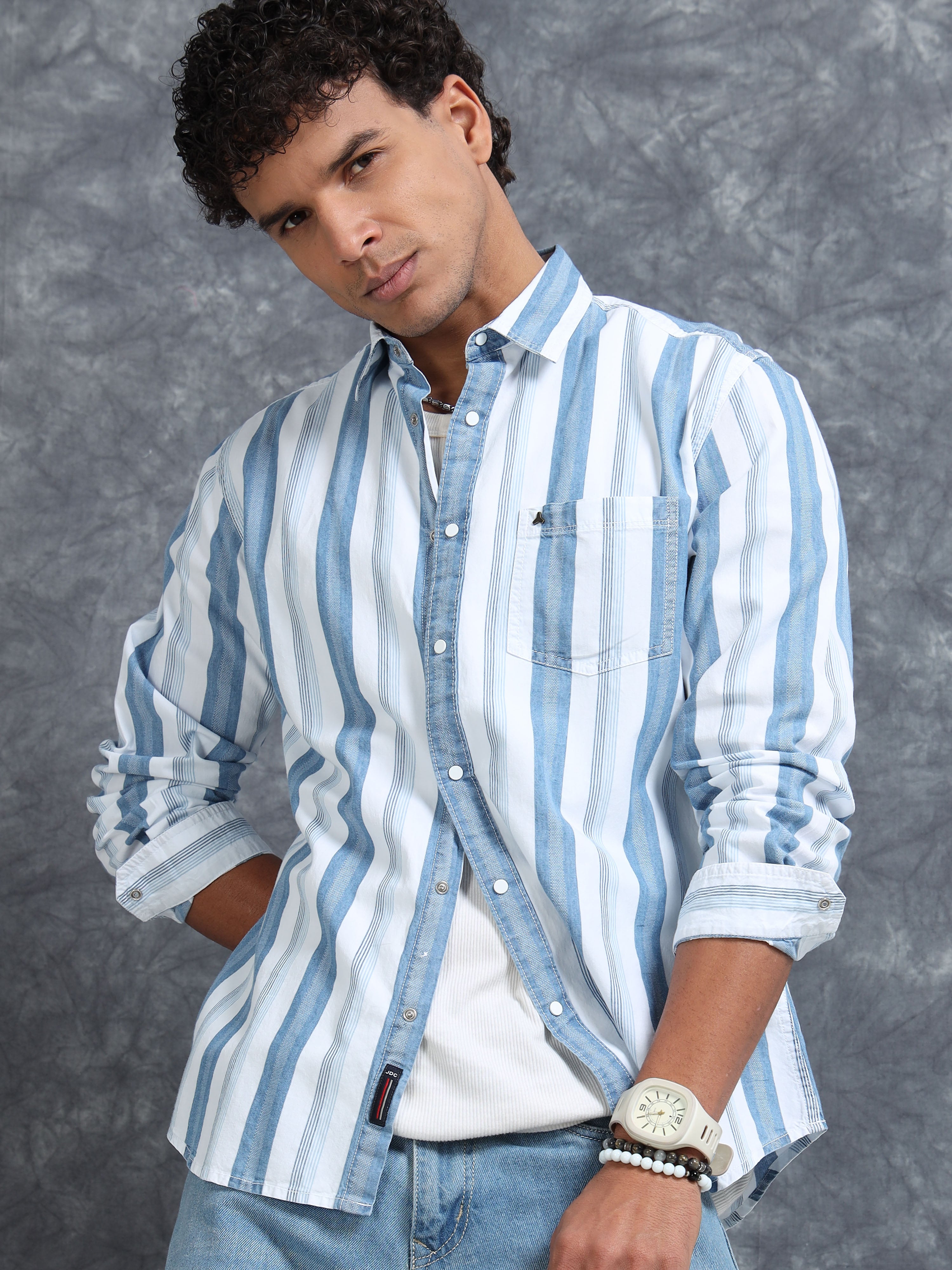 MEN'S WHITE INDIGO STRIPES SLIM FIT SHIRT