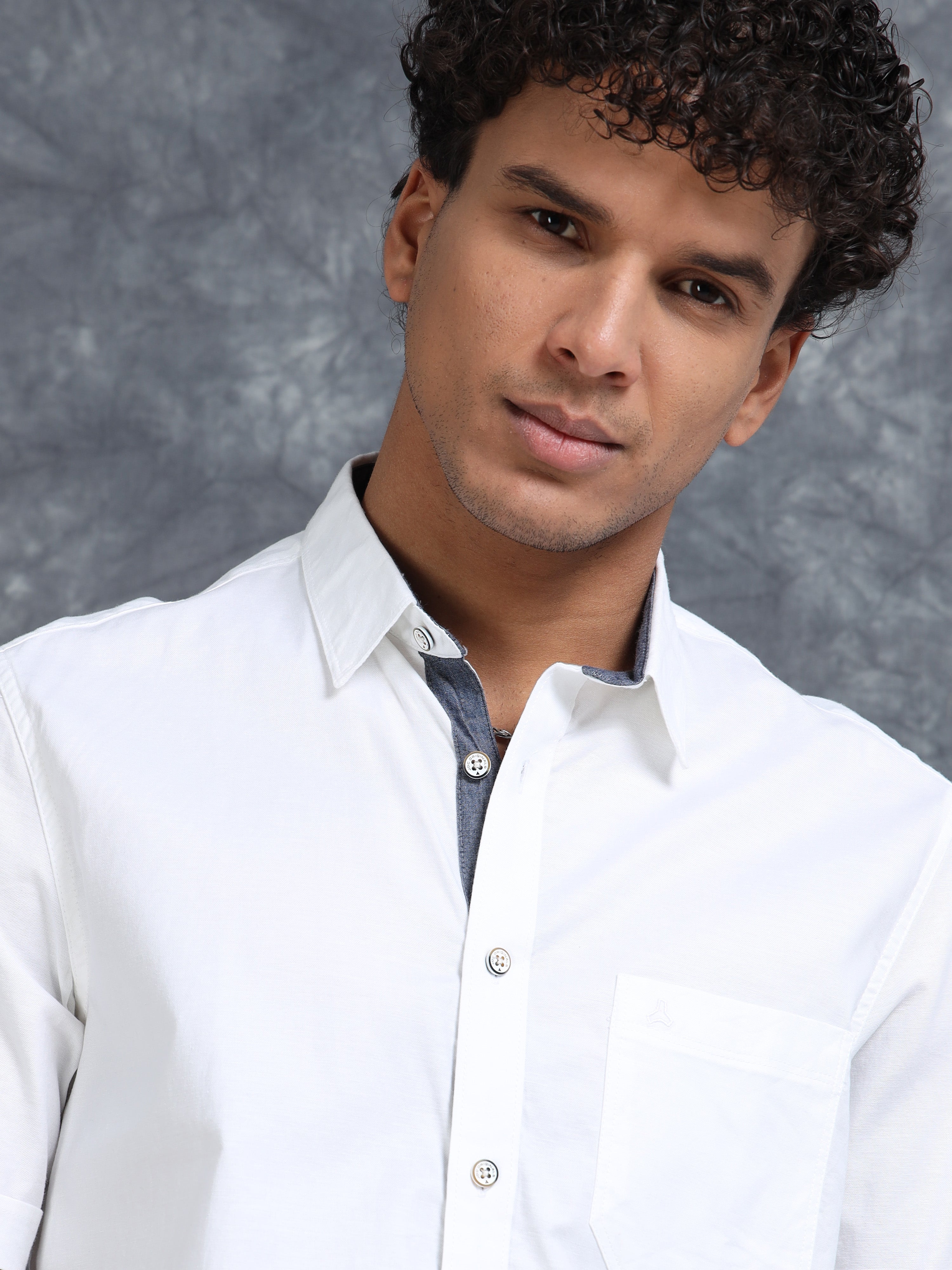 MEN'S WHITE SOLID SLIM FIT SHIRT
