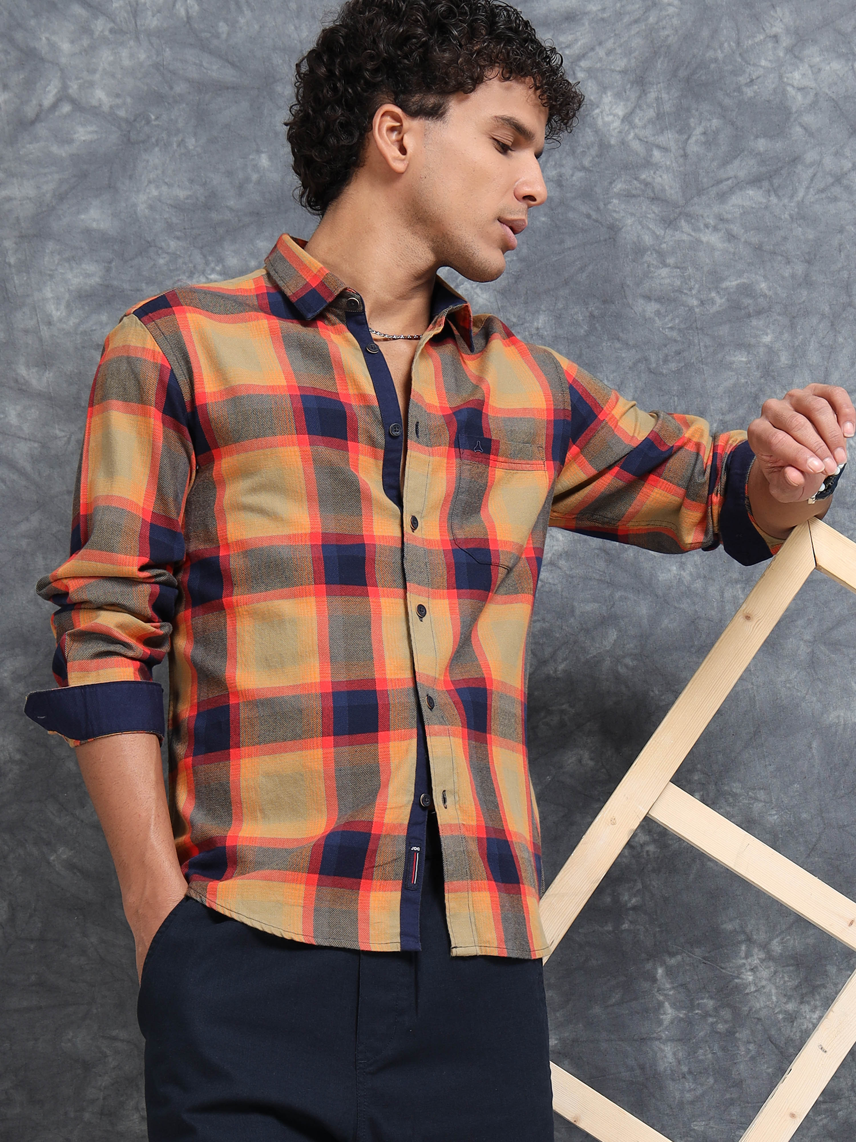 MEN'S RED CHECKS SLIM FIT SHIRT