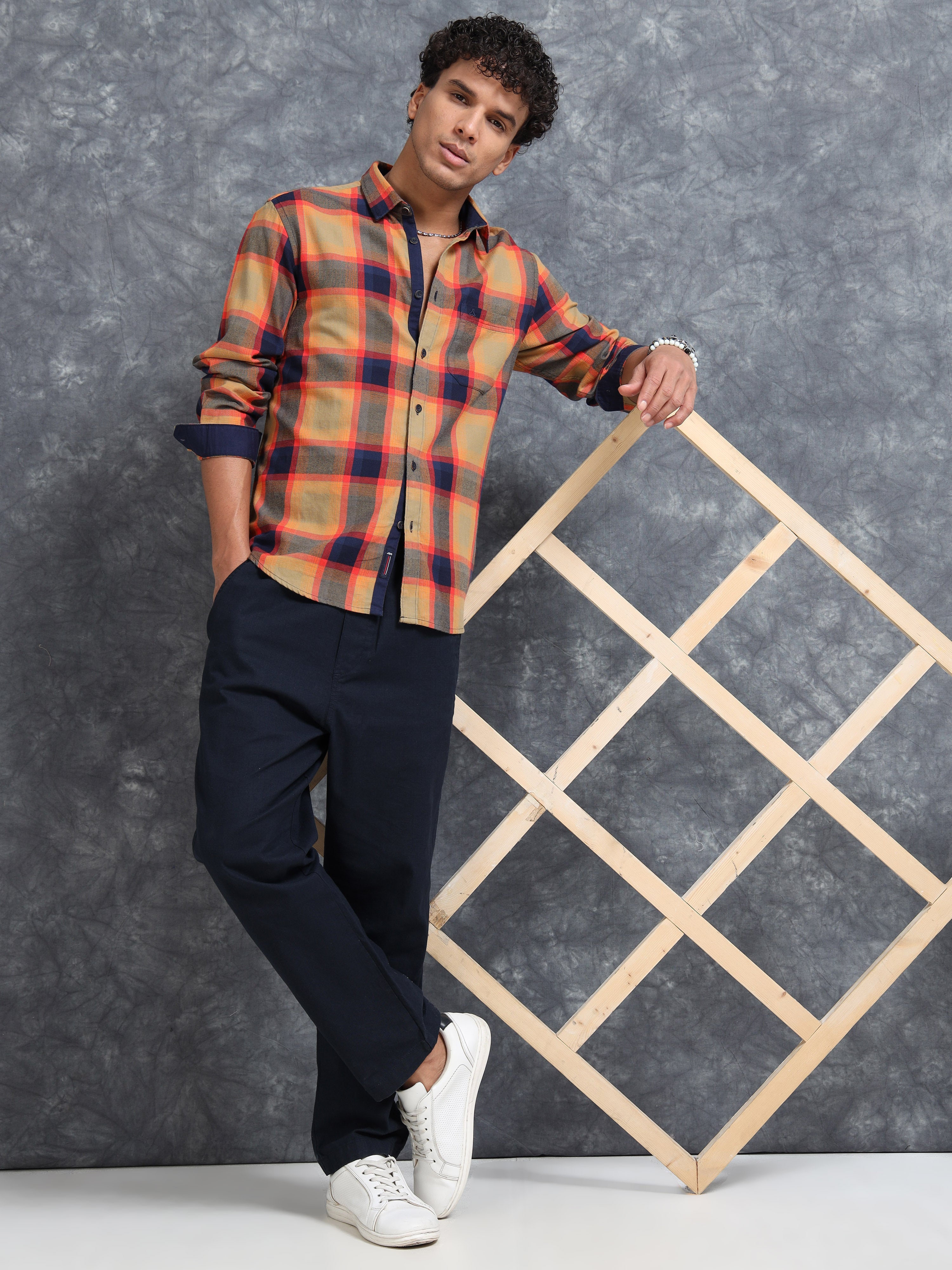 MEN'S RED CHECKS SLIM FIT SHIRT