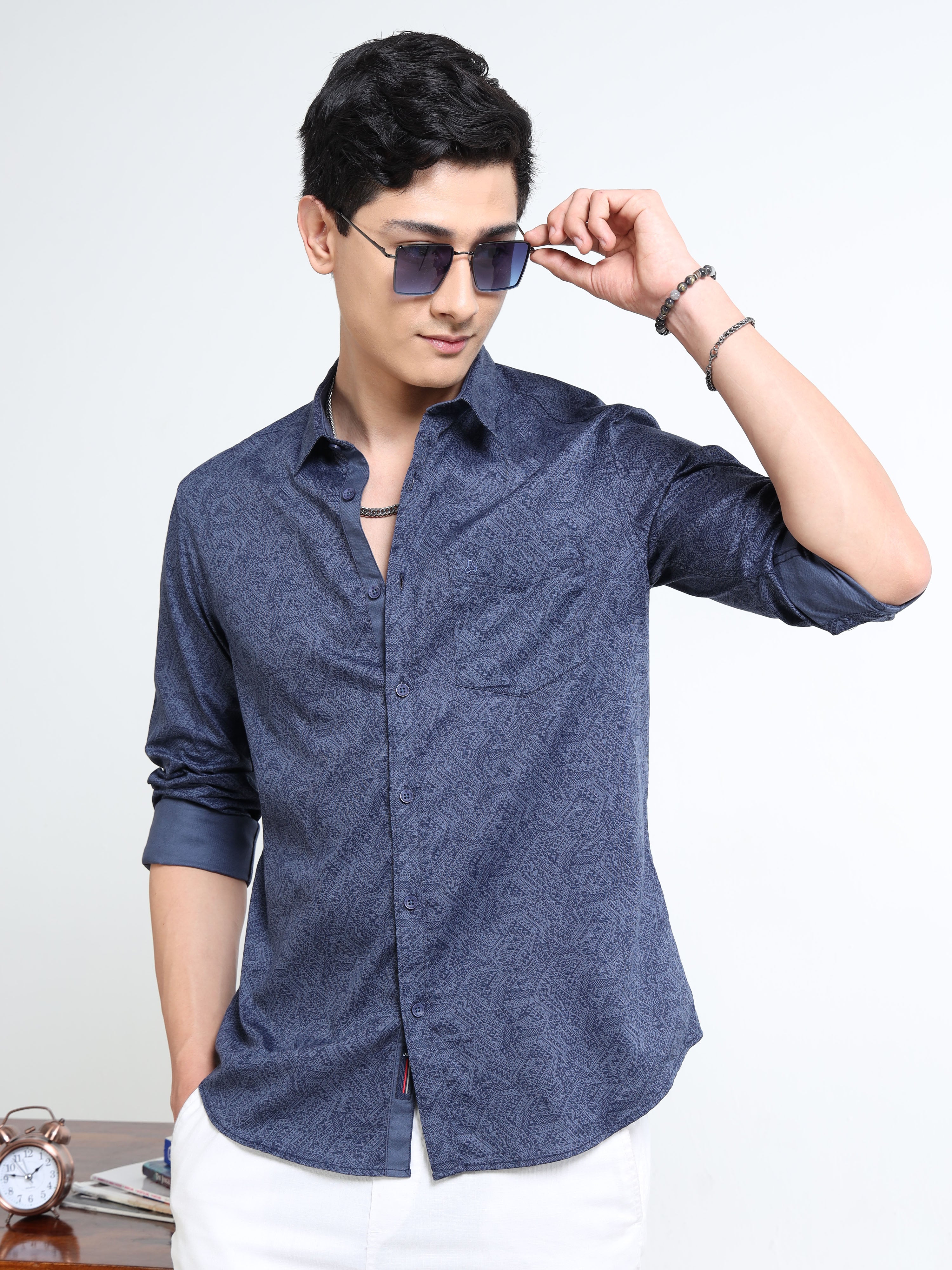 MEN'S NAVY PRINT SLIM FIT SHIRT