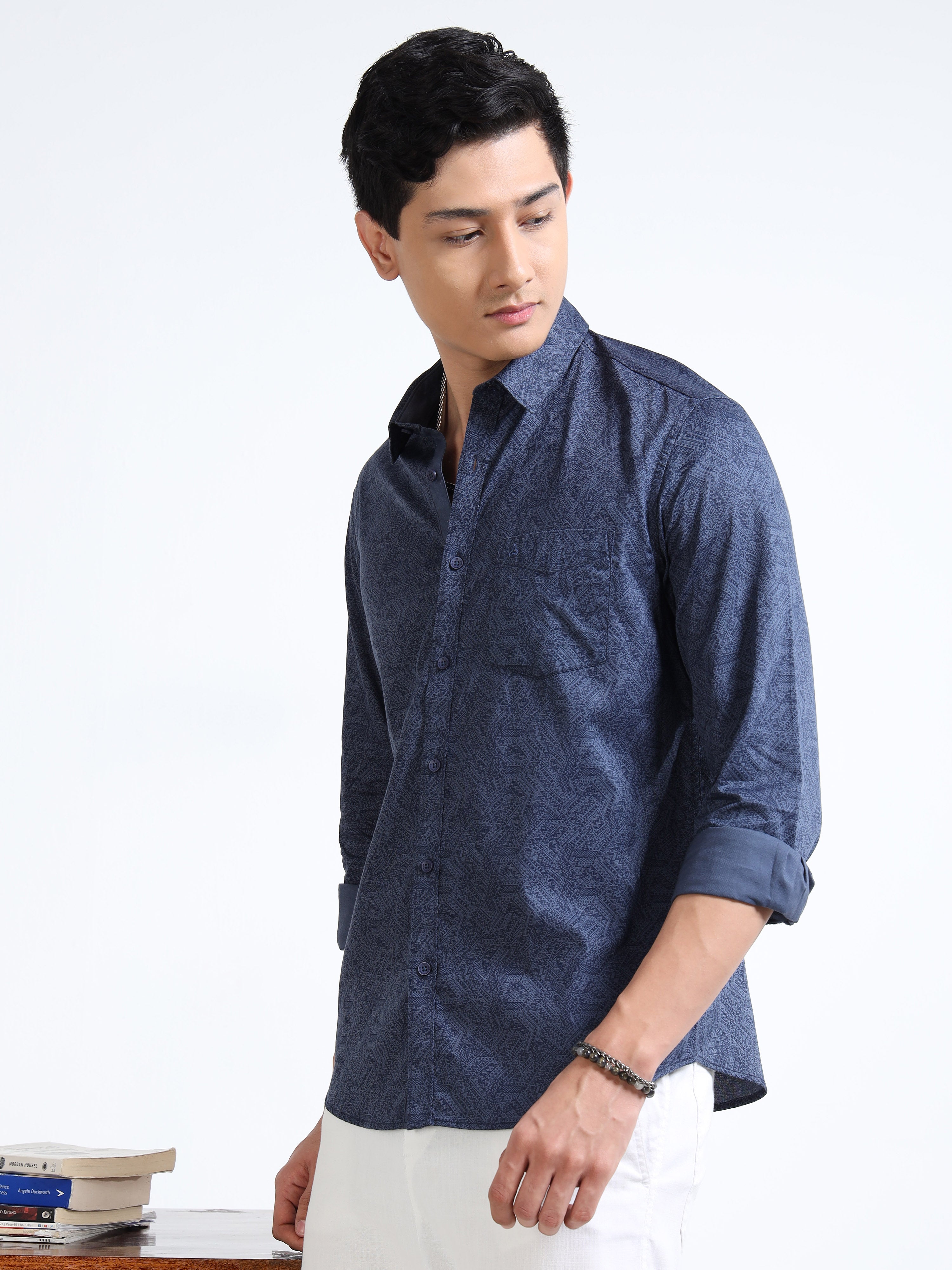 MEN'S NAVY PRINT SLIM FIT SHIRT