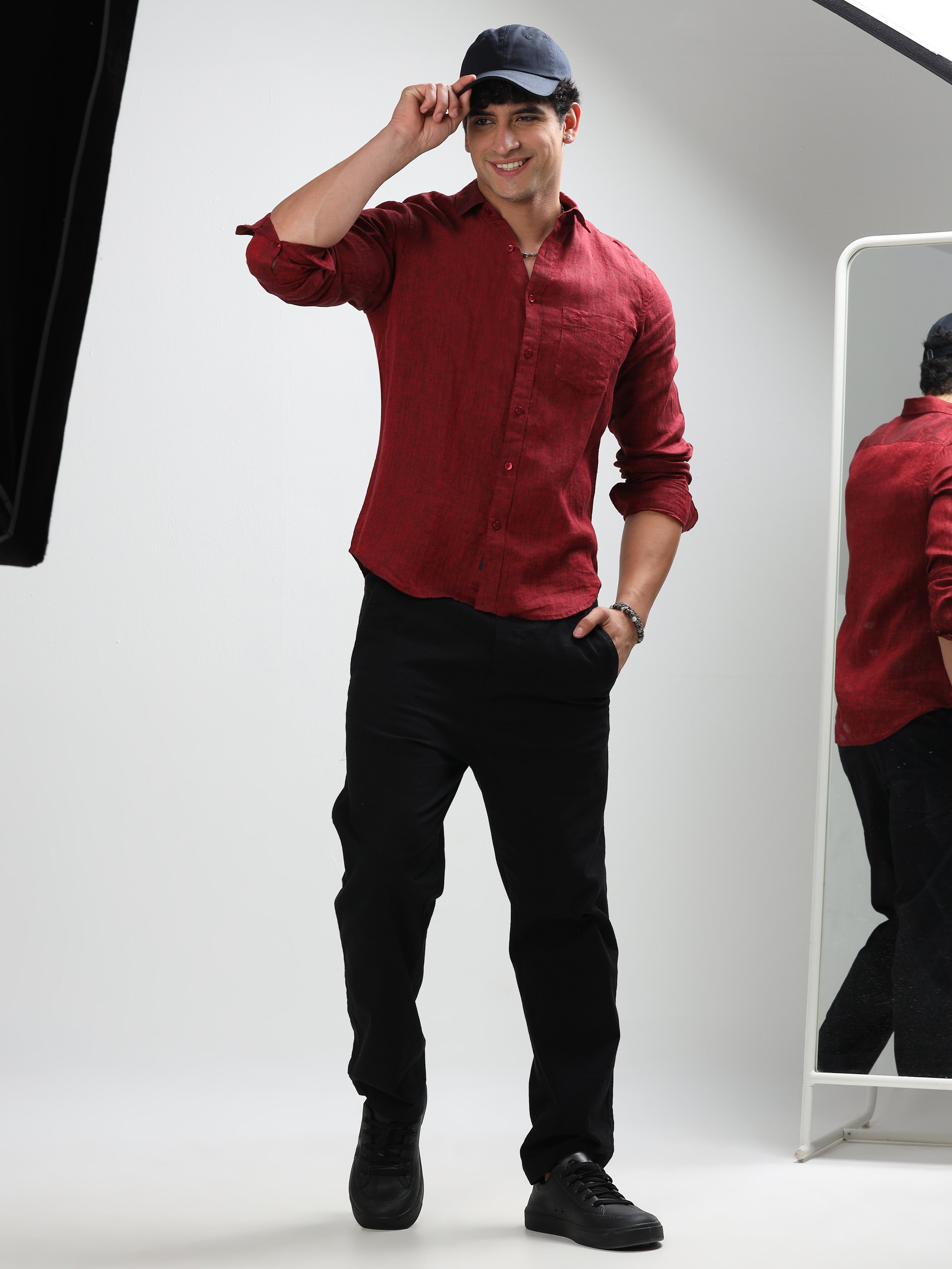 MEN'S MAROON SOLID SLIM FIT LINEN SHIRT