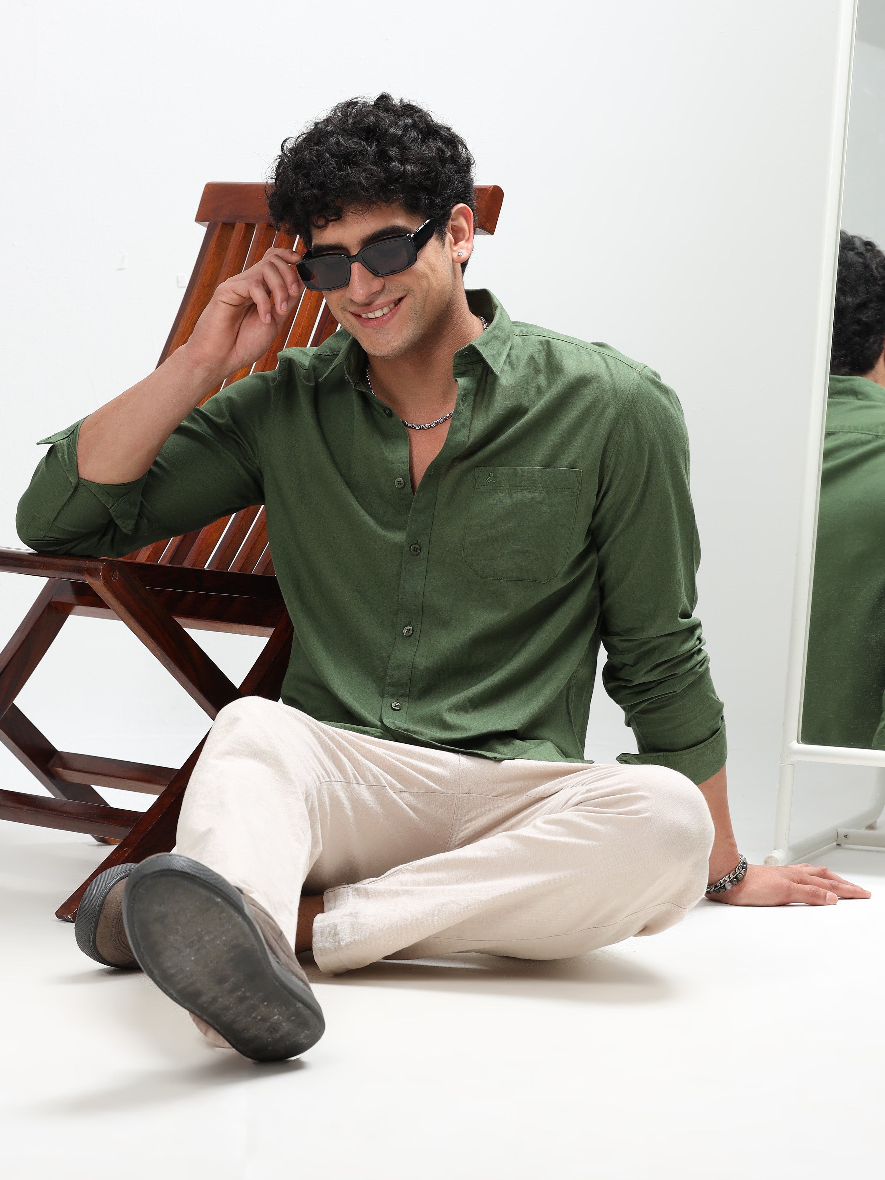 MEN'S DK.GREEN SOLID SLIM FIT SHIRT
