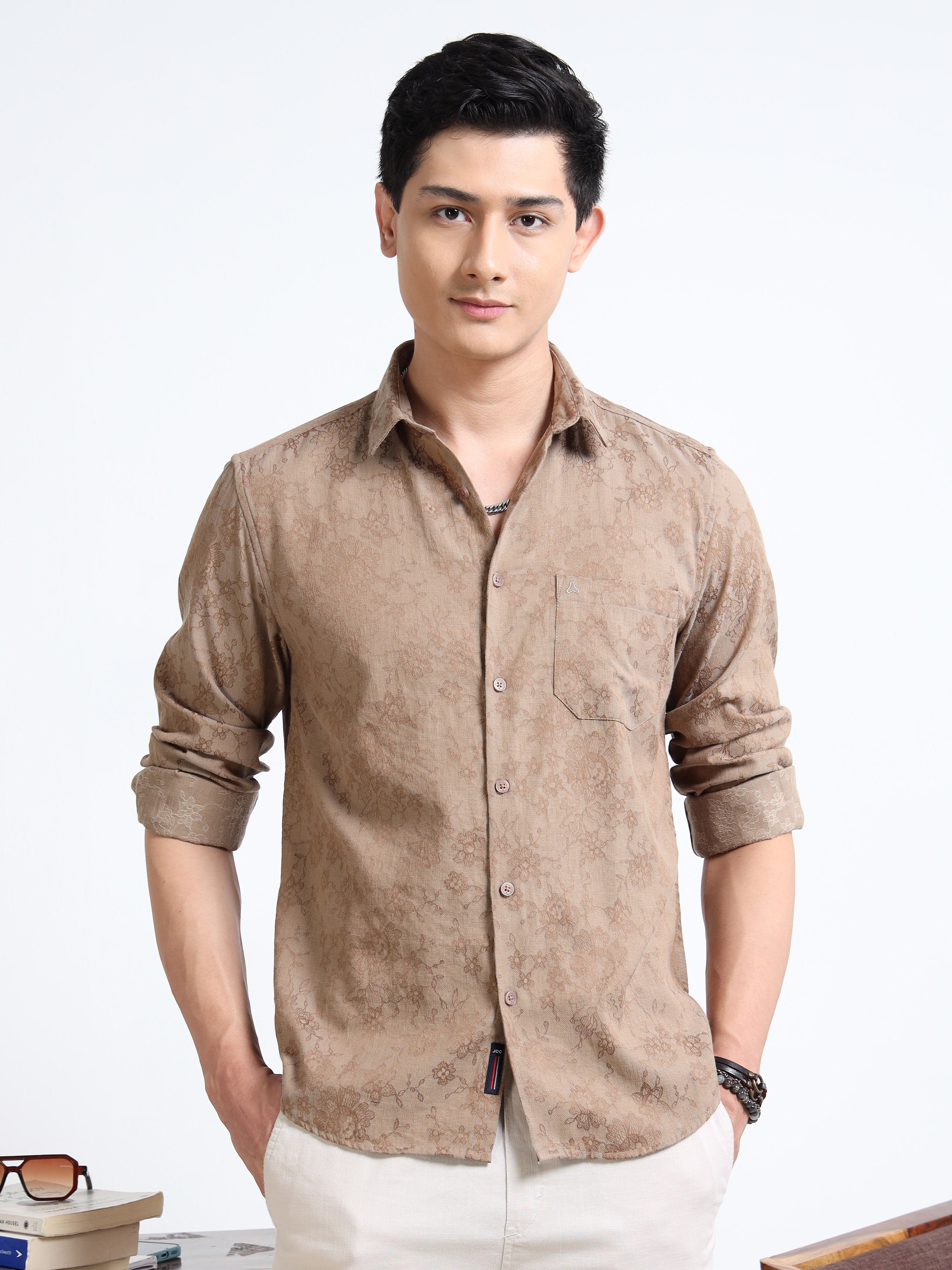 MEN'S BEIGE SELF DESIGN SLIM FIT SHIRT