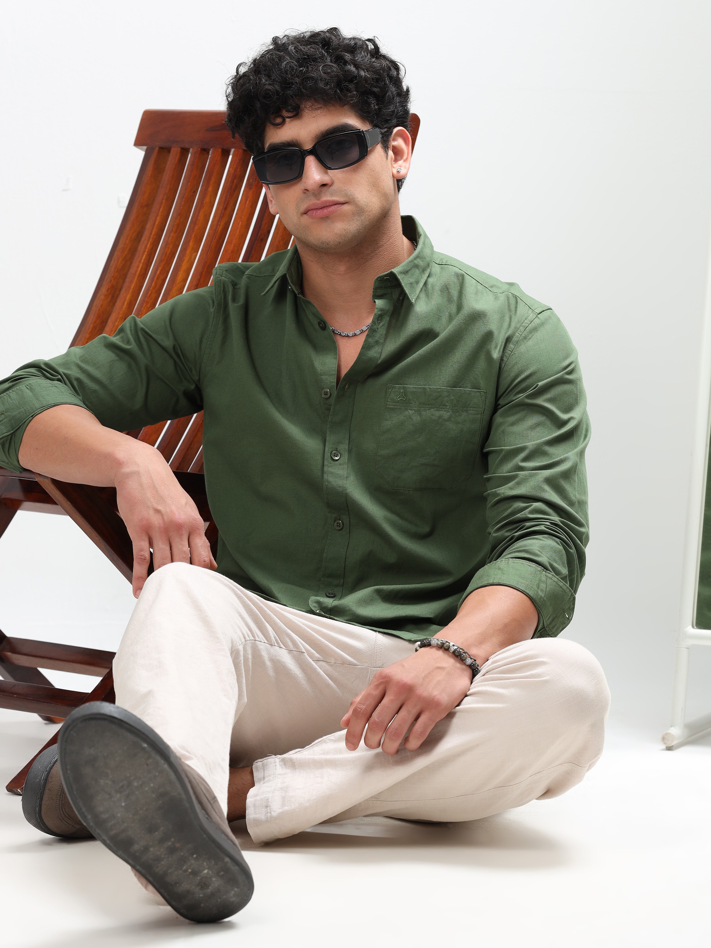 MEN'S DK.GREEN SOLID SLIM FIT SHIRT