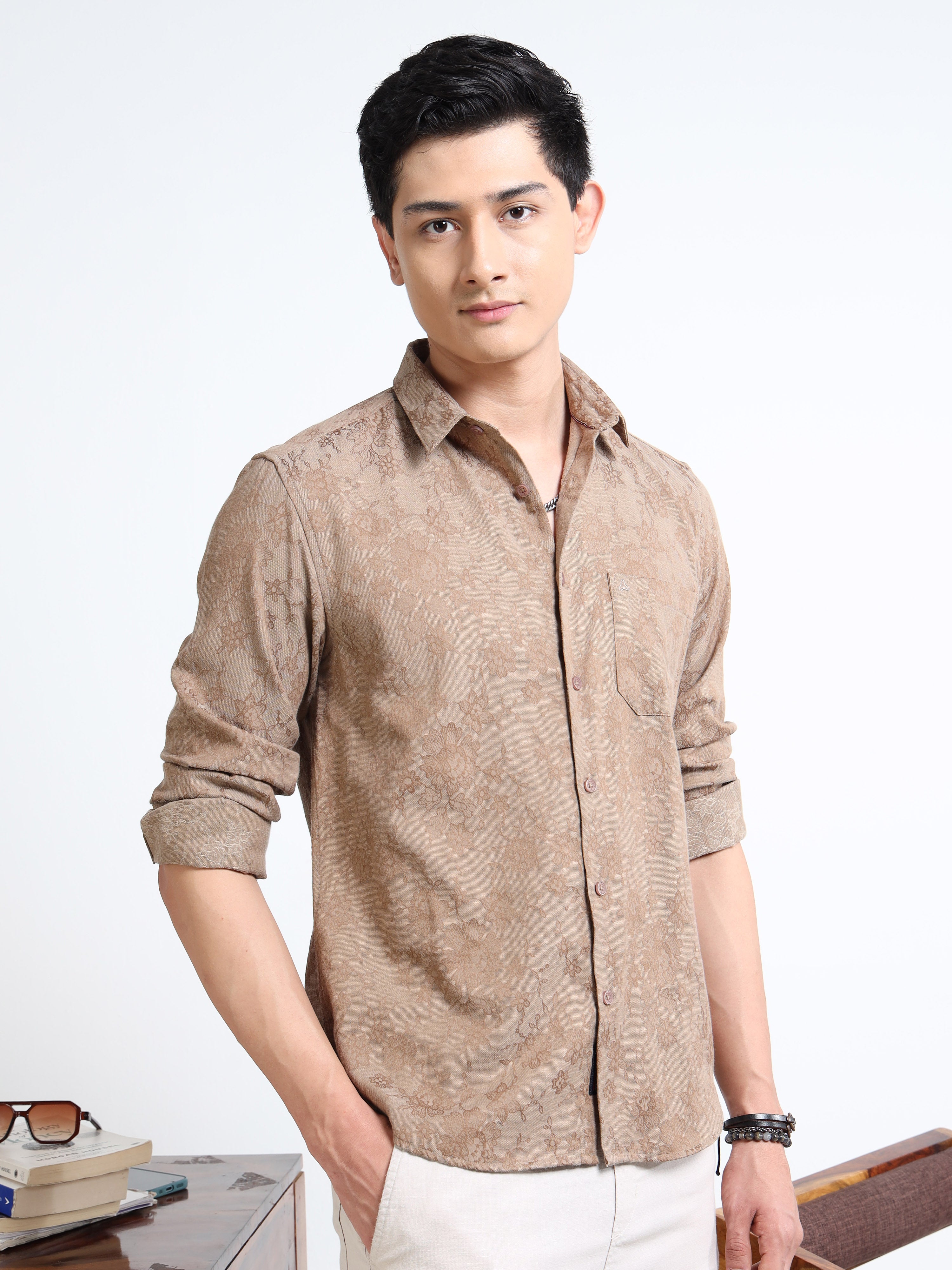 MEN'S BEIGE SELF DESIGN SLIM FIT SHIRT