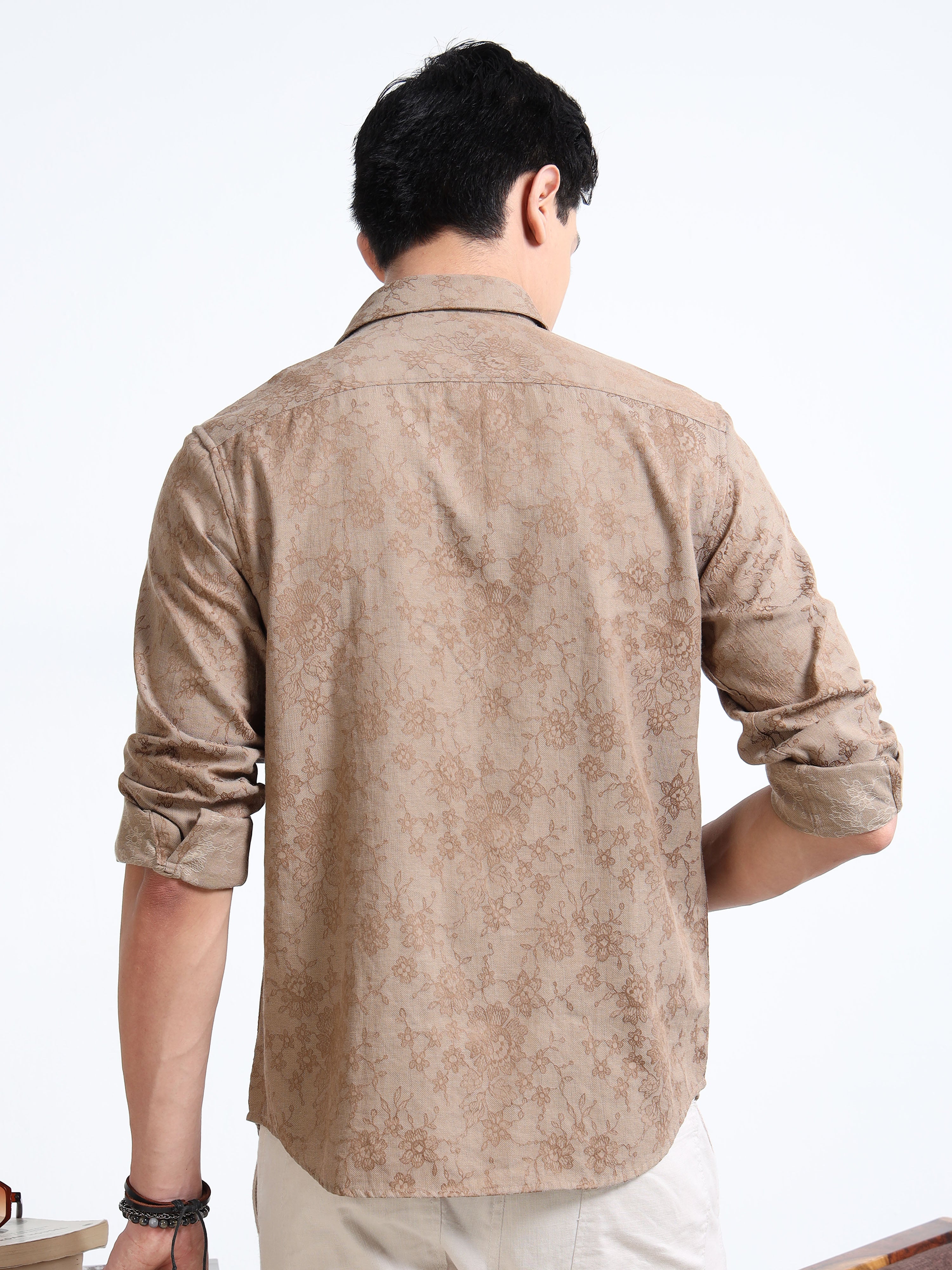 MEN'S BEIGE SELF DESIGN SLIM FIT SHIRT