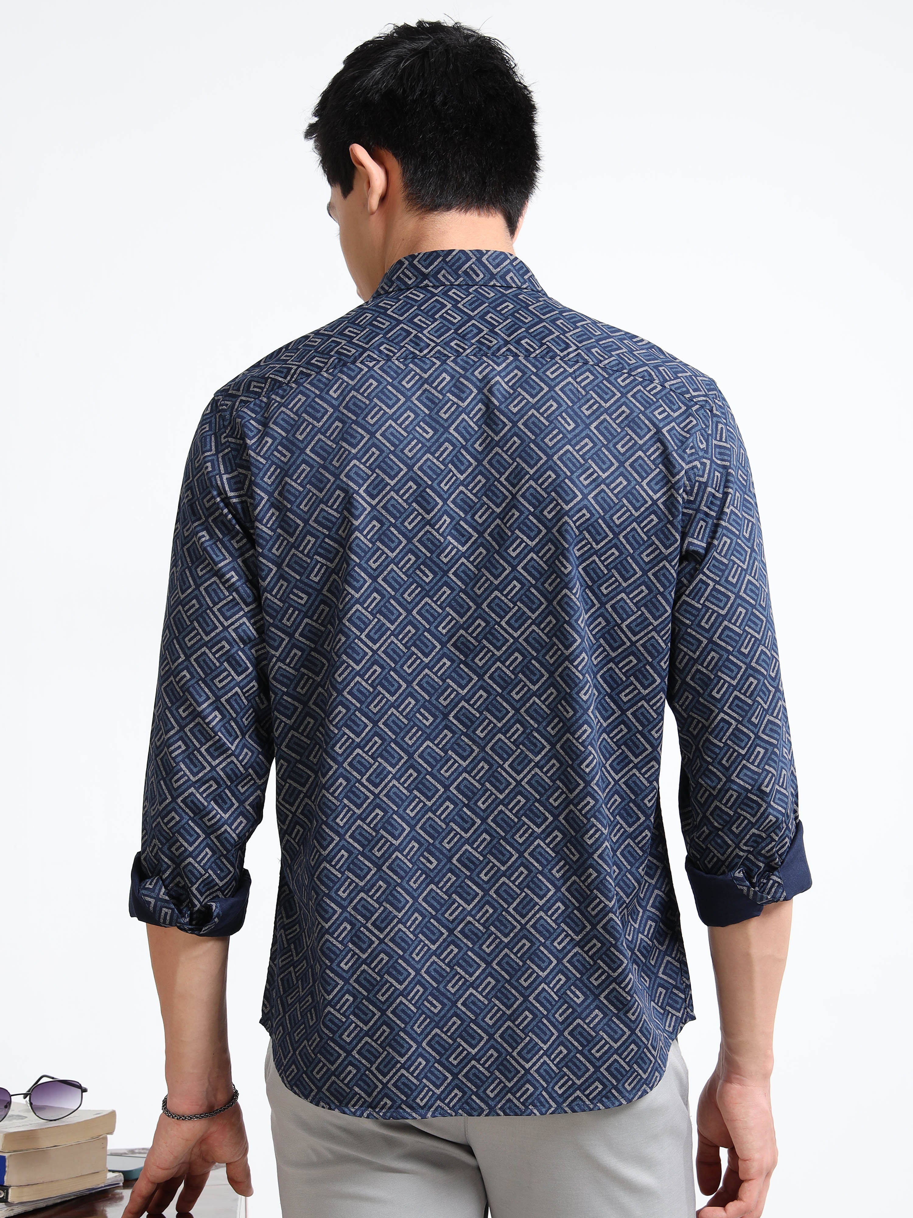 MEN'S NAVY PRINT SLIM FIT SHIRT