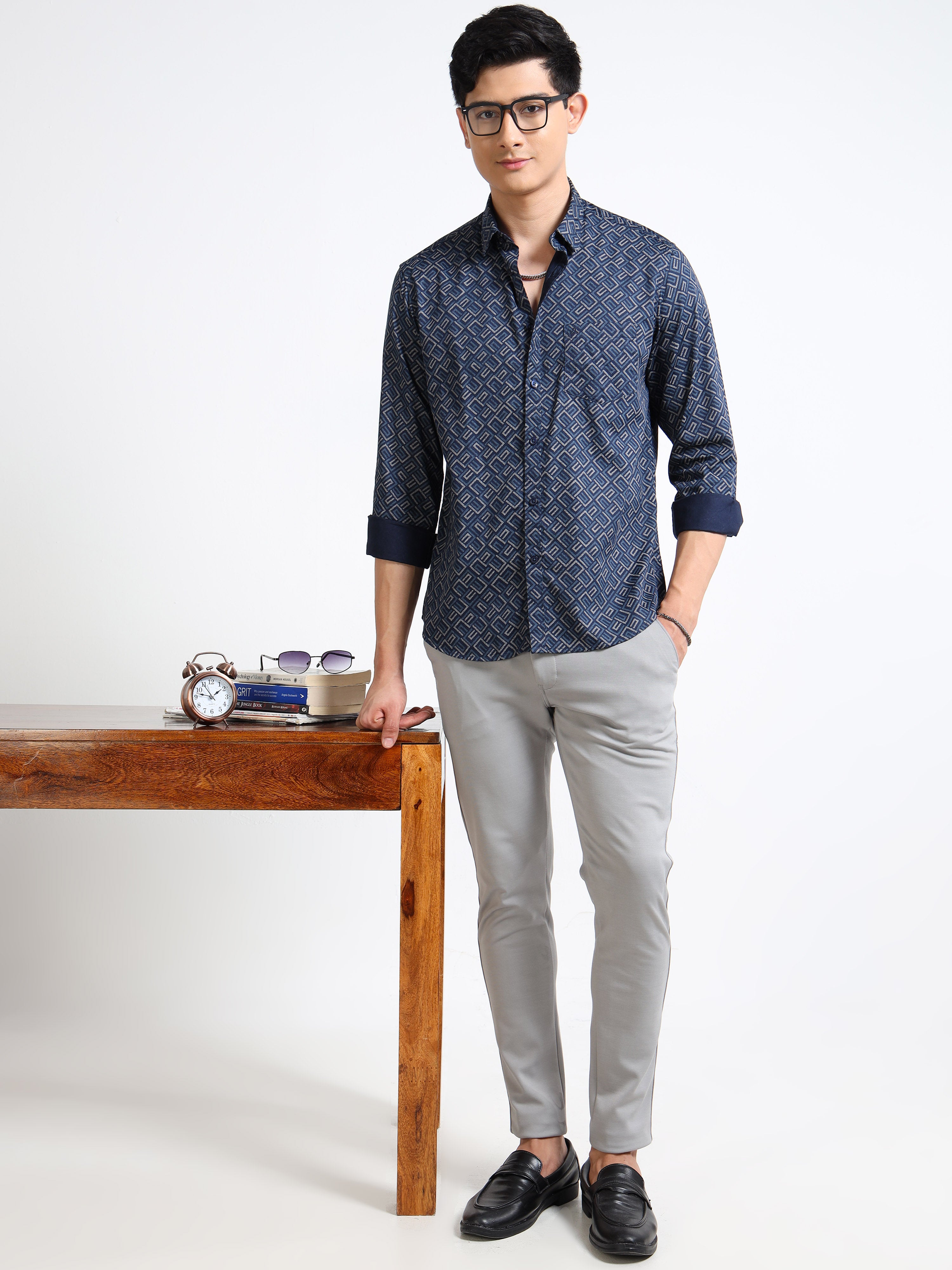 MEN'S NAVY PRINT SLIM FIT SHIRT