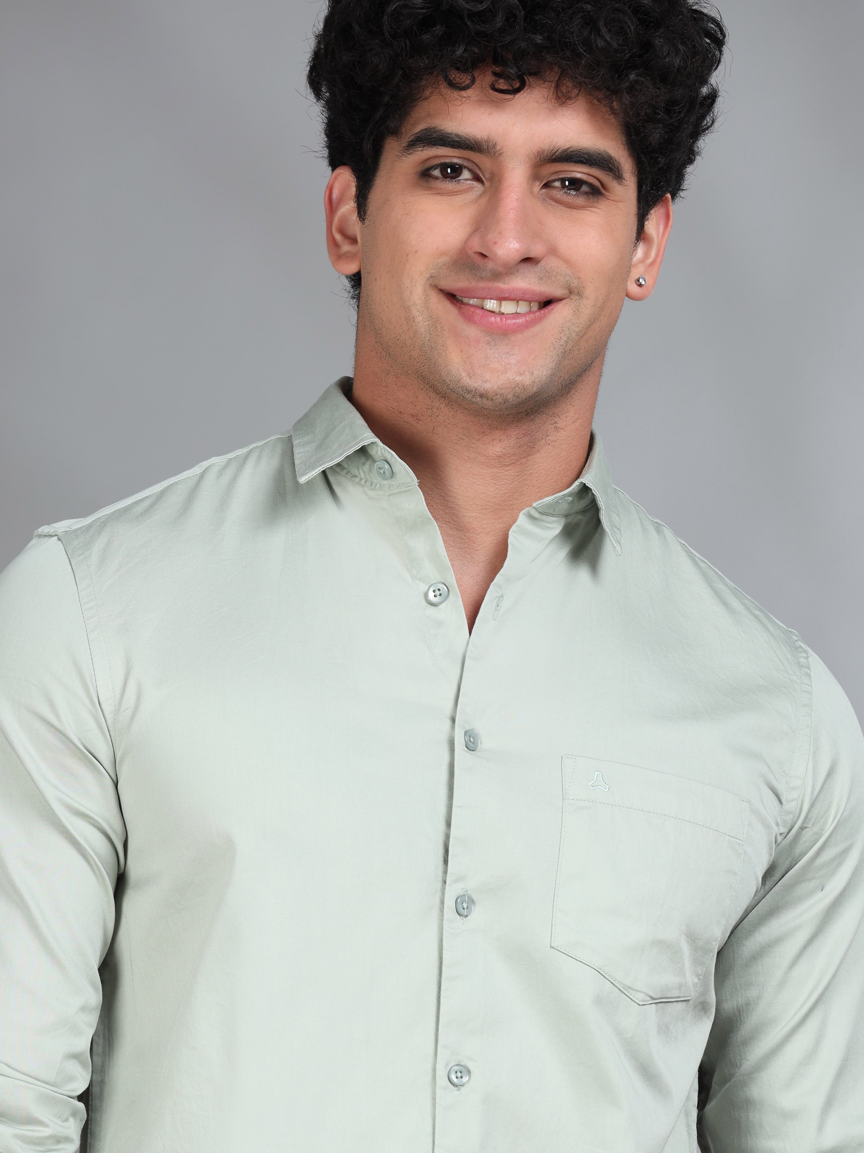 MEN'S LT.GREEN SOLID SLIM FIT SHIRT