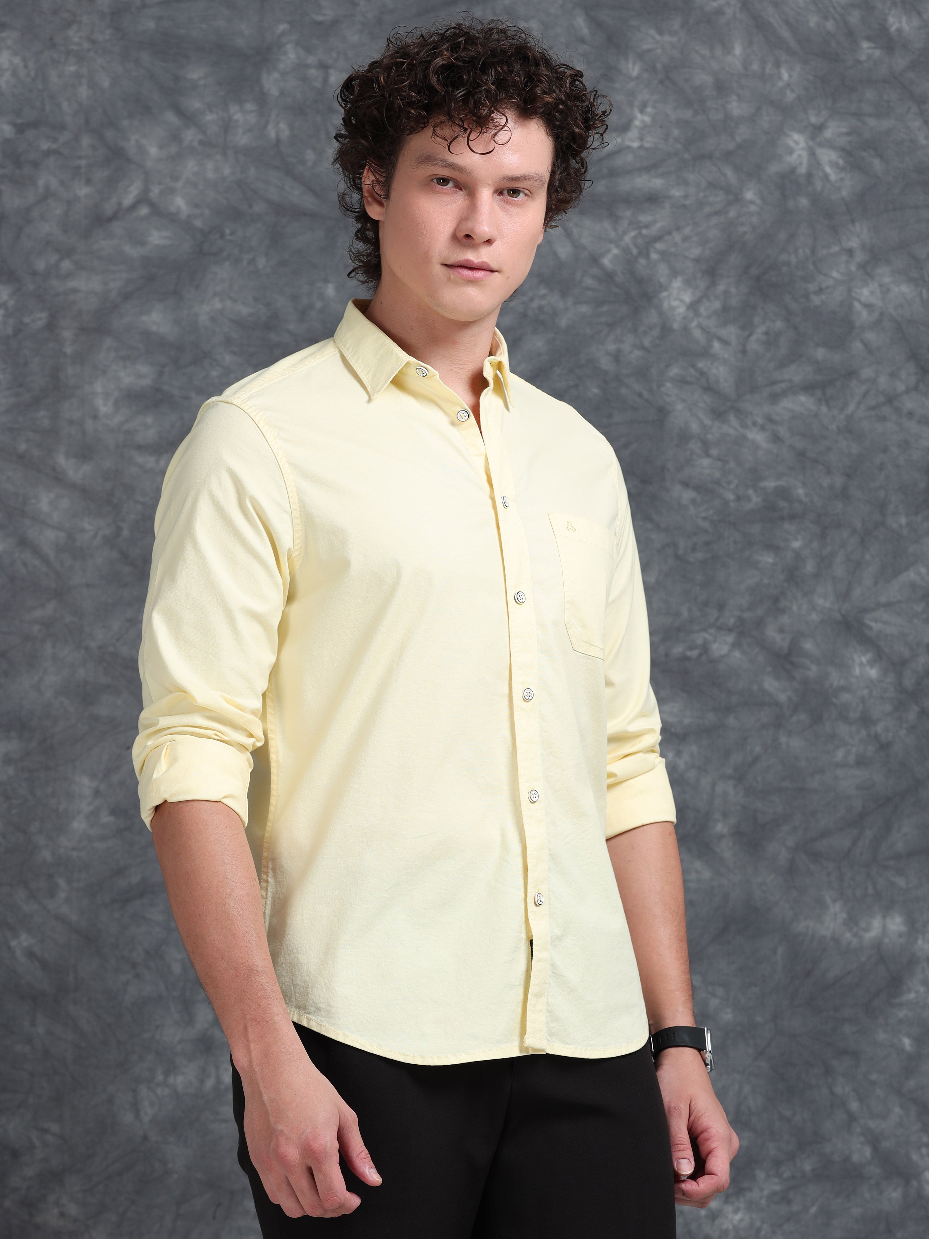 MEN'S LT.YELLOW SOLID SLIM FIT SHIRT