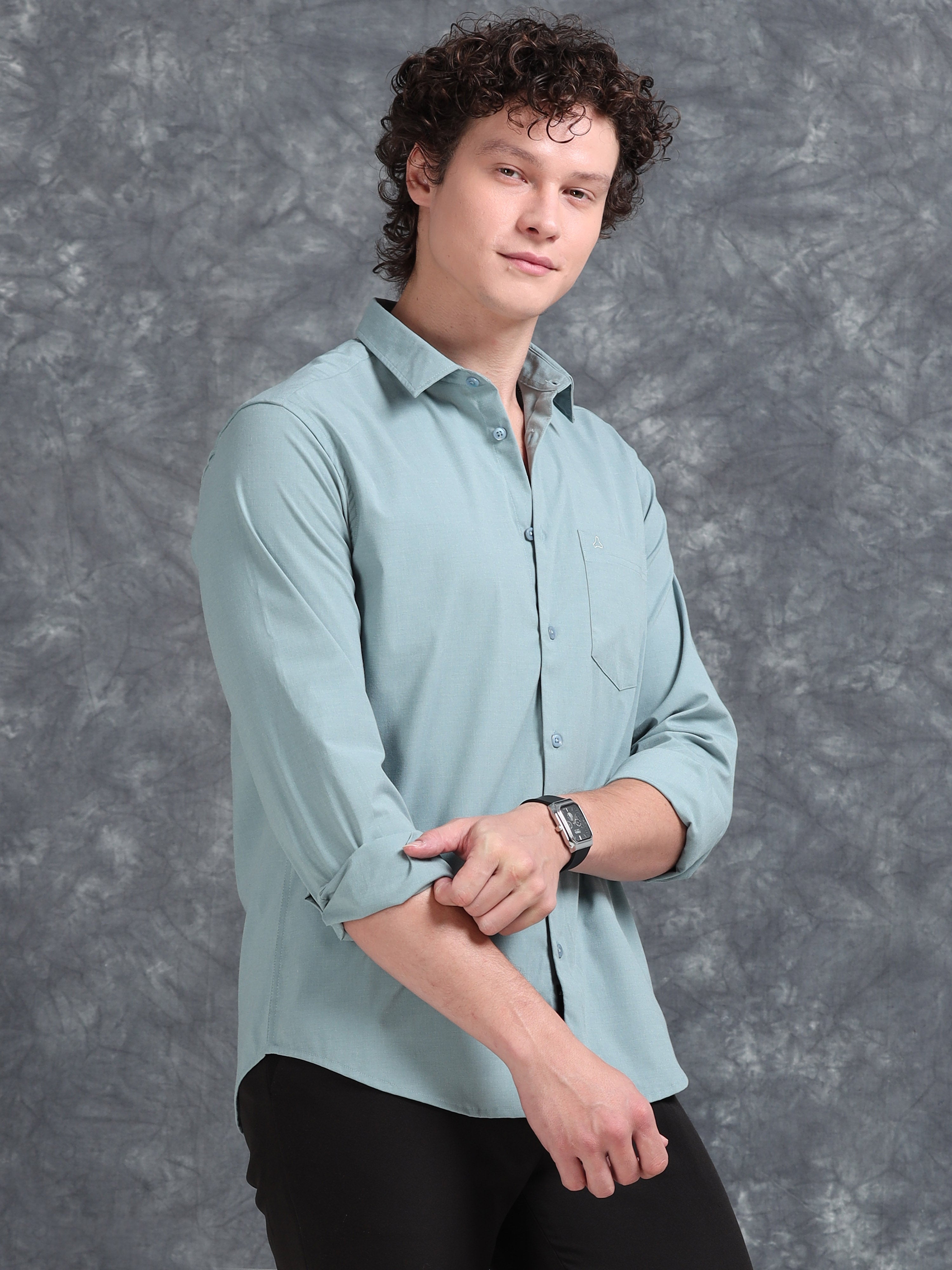 MEN'S LT.GREEN SOLID SLIM FIT SHIRT