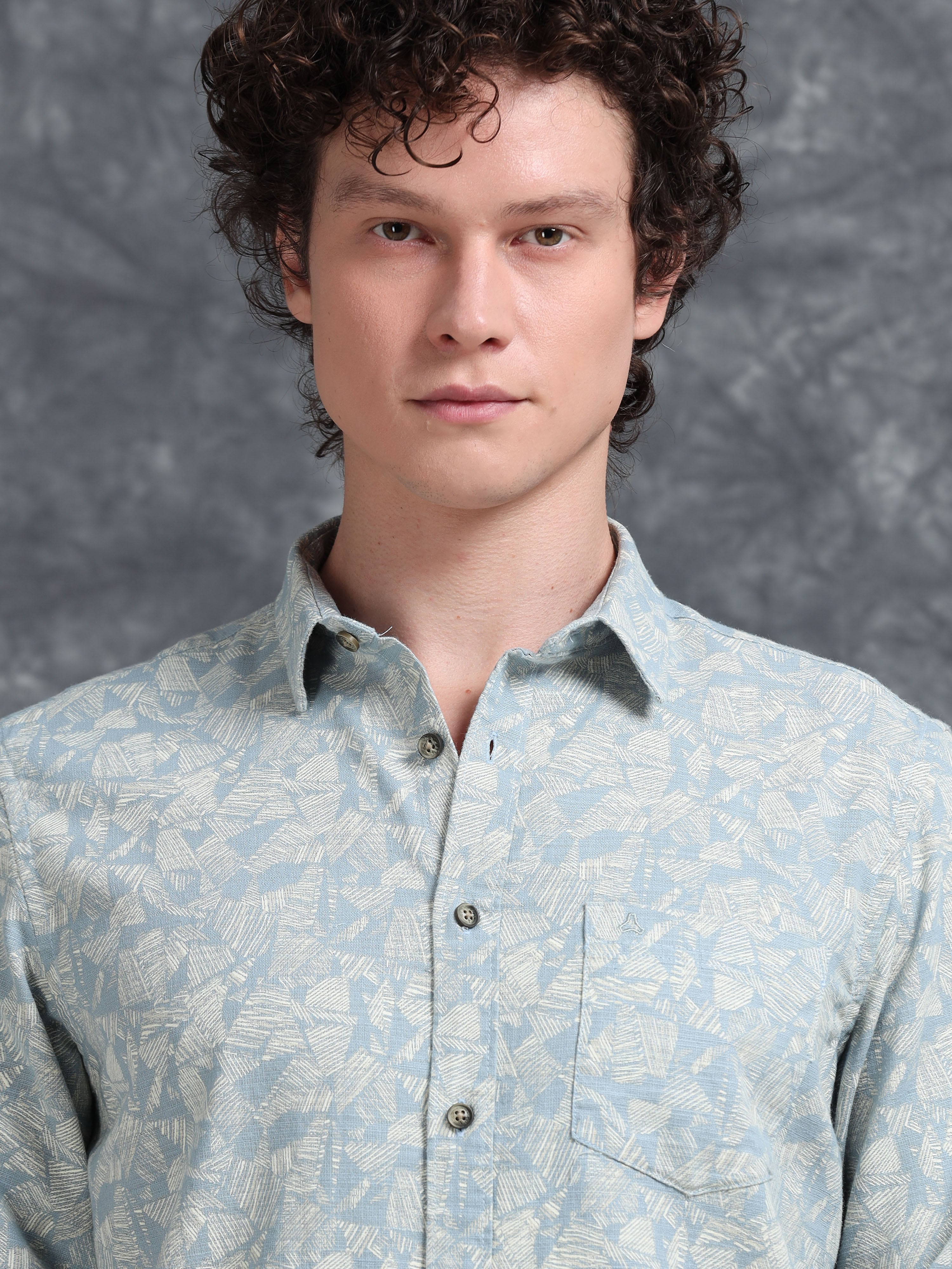 MEN'S BLUE PRINT SLIM FIT SHIRT