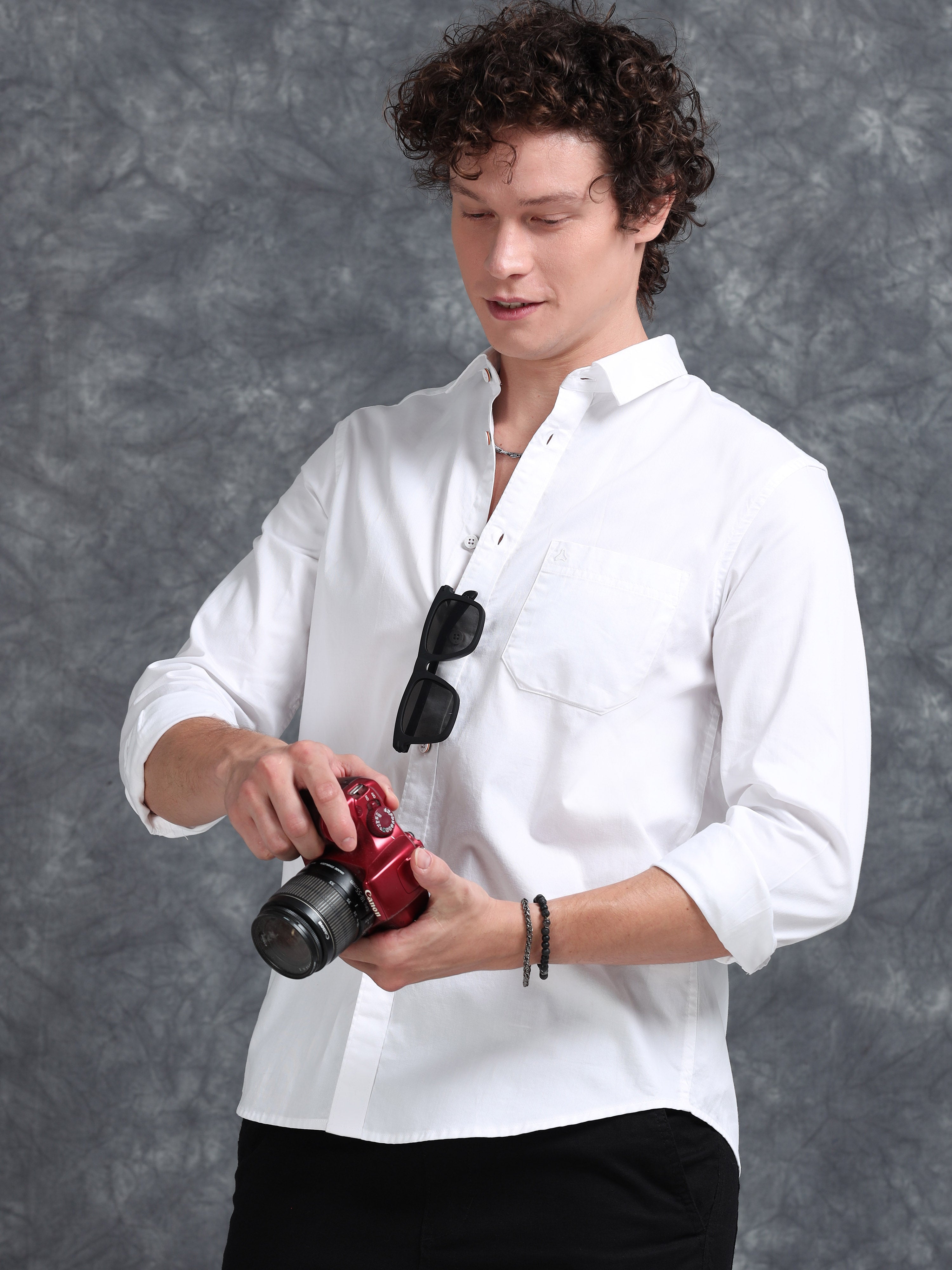 MEN'S WHITE SOLID SLIM FIT SHIRT