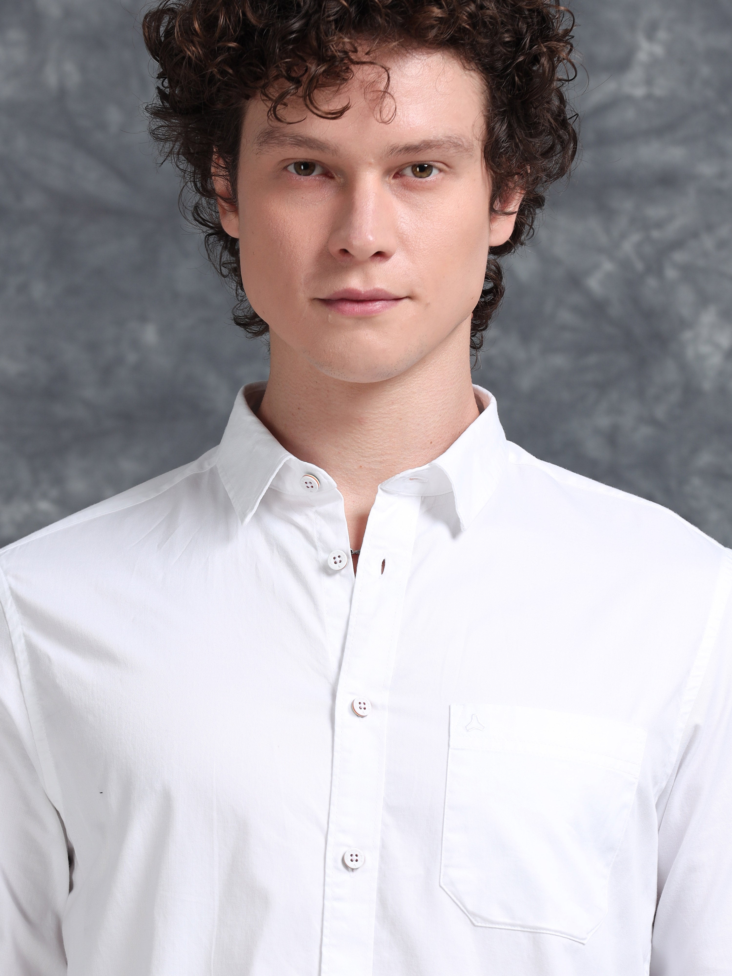 MEN'S WHITE SOLID SLIM FIT SHIRT