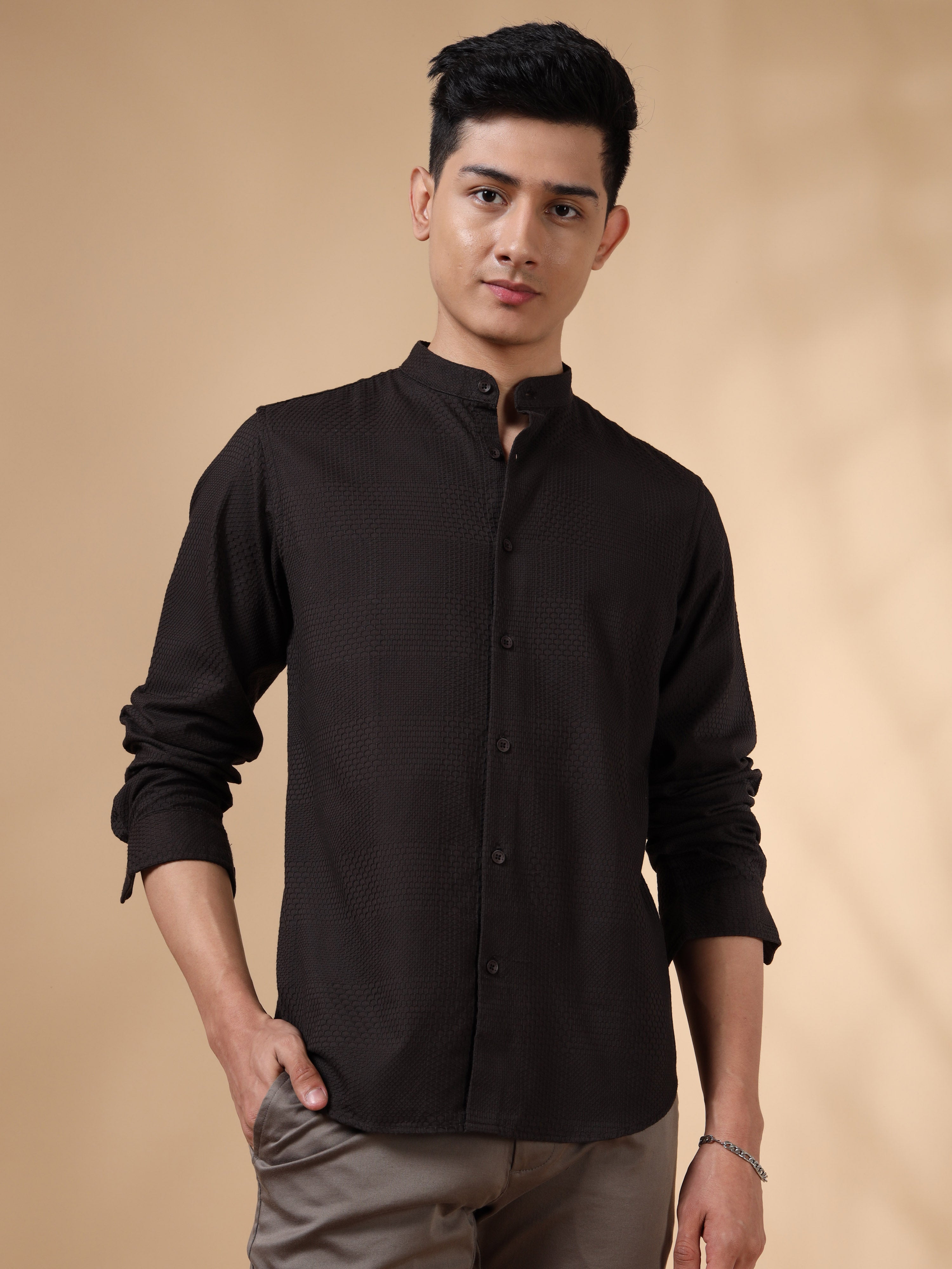 MEN'S DK GREY SOLID SLIM FIT SHIRT
