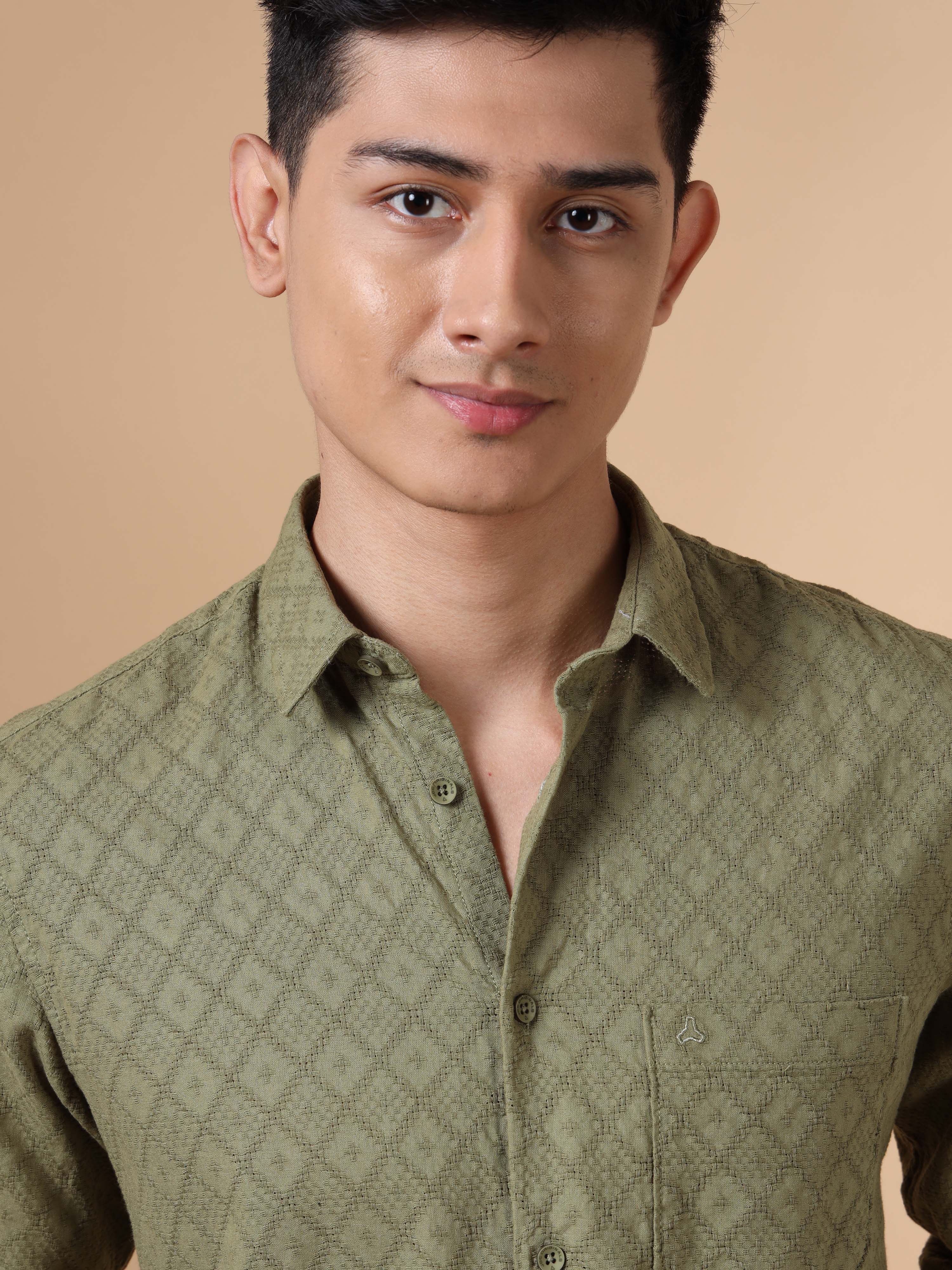 MEN'S PISTA GREEN SOLID SLIM FIT SHIRT