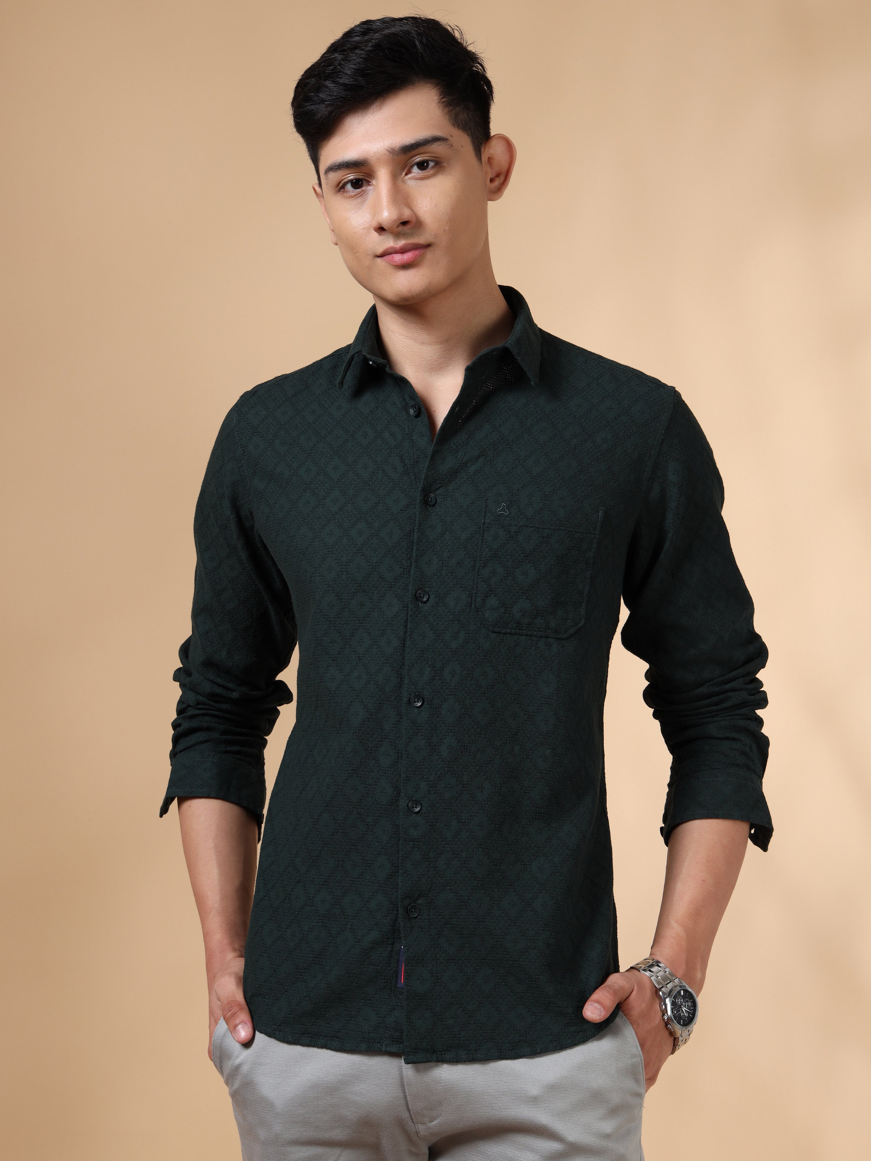MEN'S OLIVE GREEN SOLID SLIM FIT SHIRT