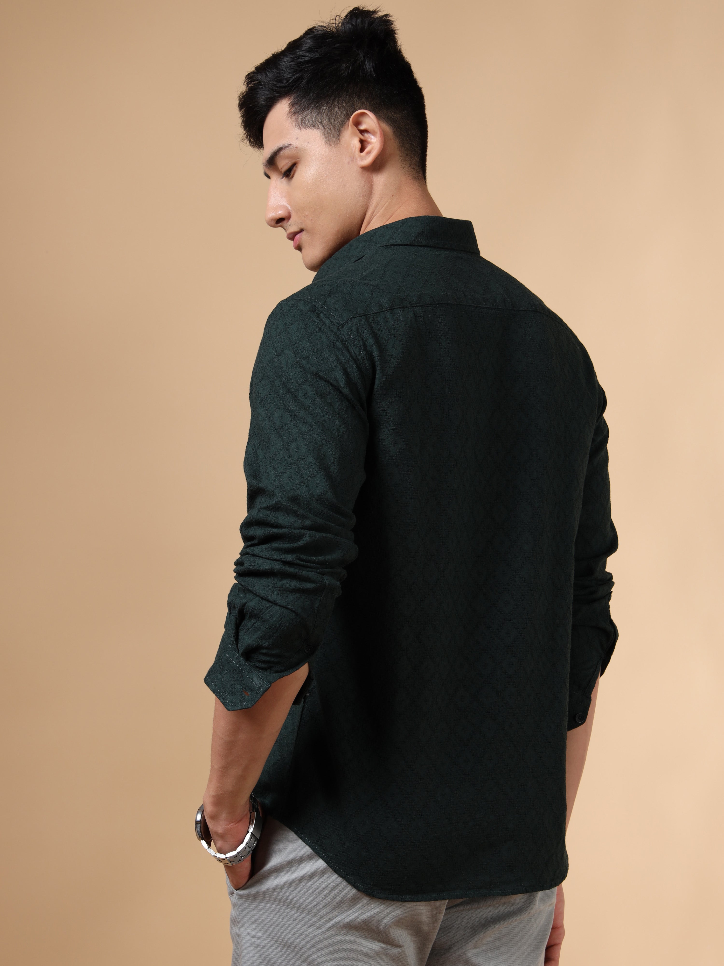 MEN'S OLIVE GREEN SOLID SLIM FIT SHIRT