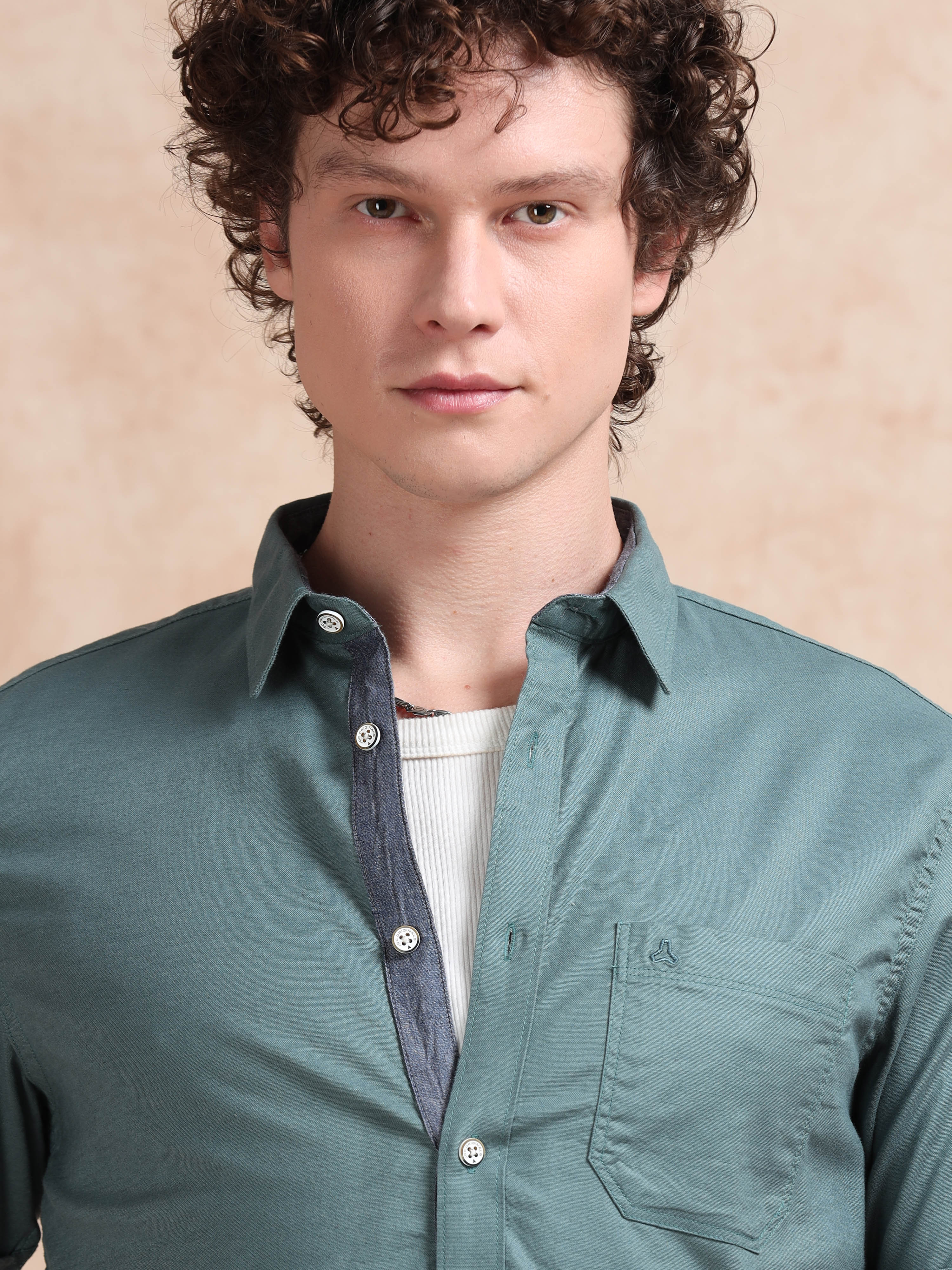 MEN'S LT.GREEN SOLID SLIM FIT SHIRT