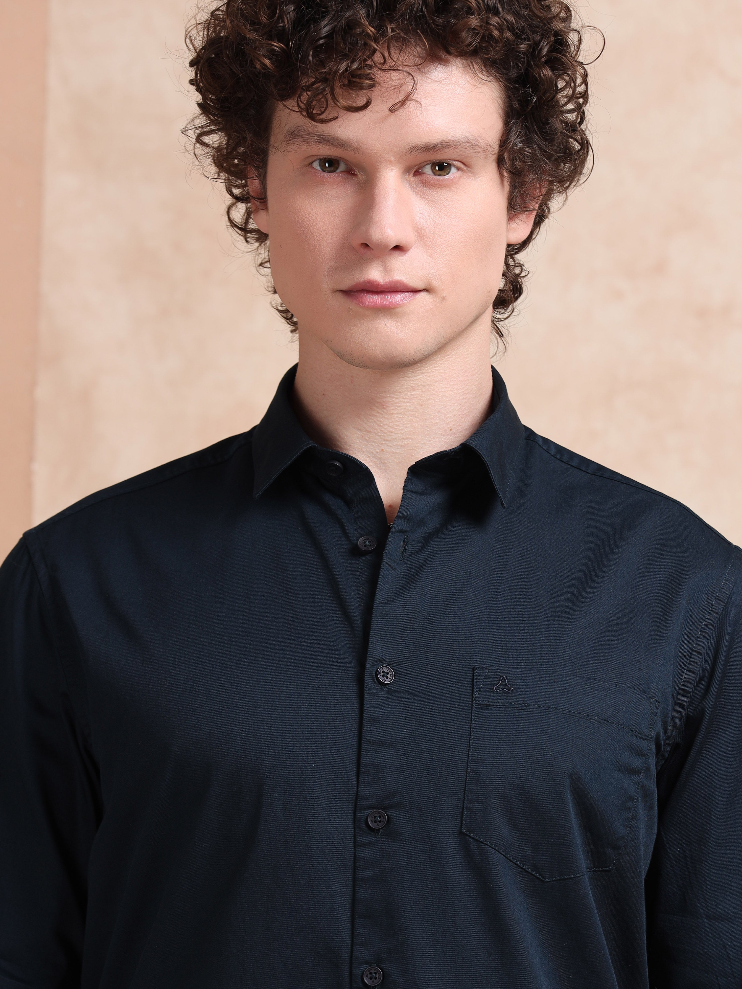 MEN'S NAVY SOLID SLIM FIT SHIRT