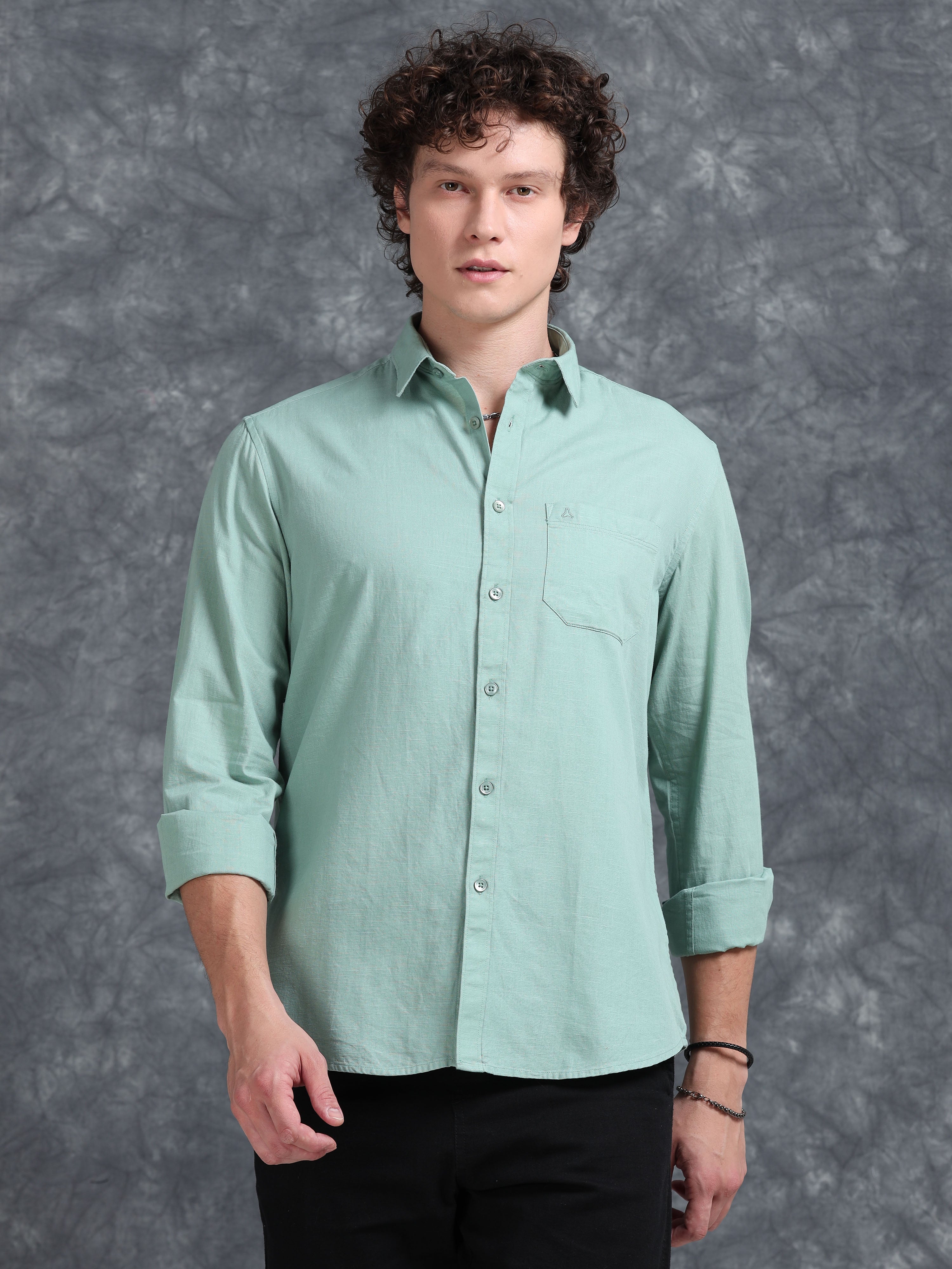 MEN'S GREEN SOLID SLIM FIT SHIRT