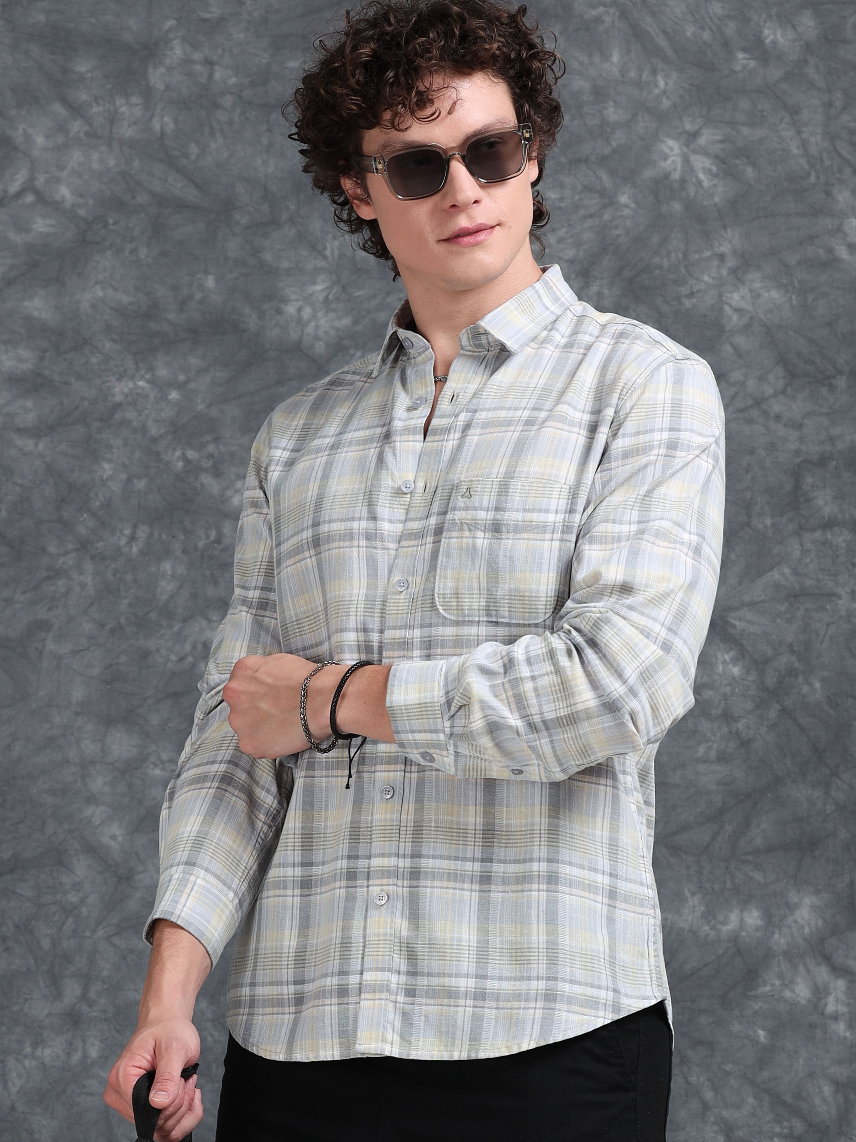 MEN'S LT.GREY CHECKS SLIM FIT SHIRT