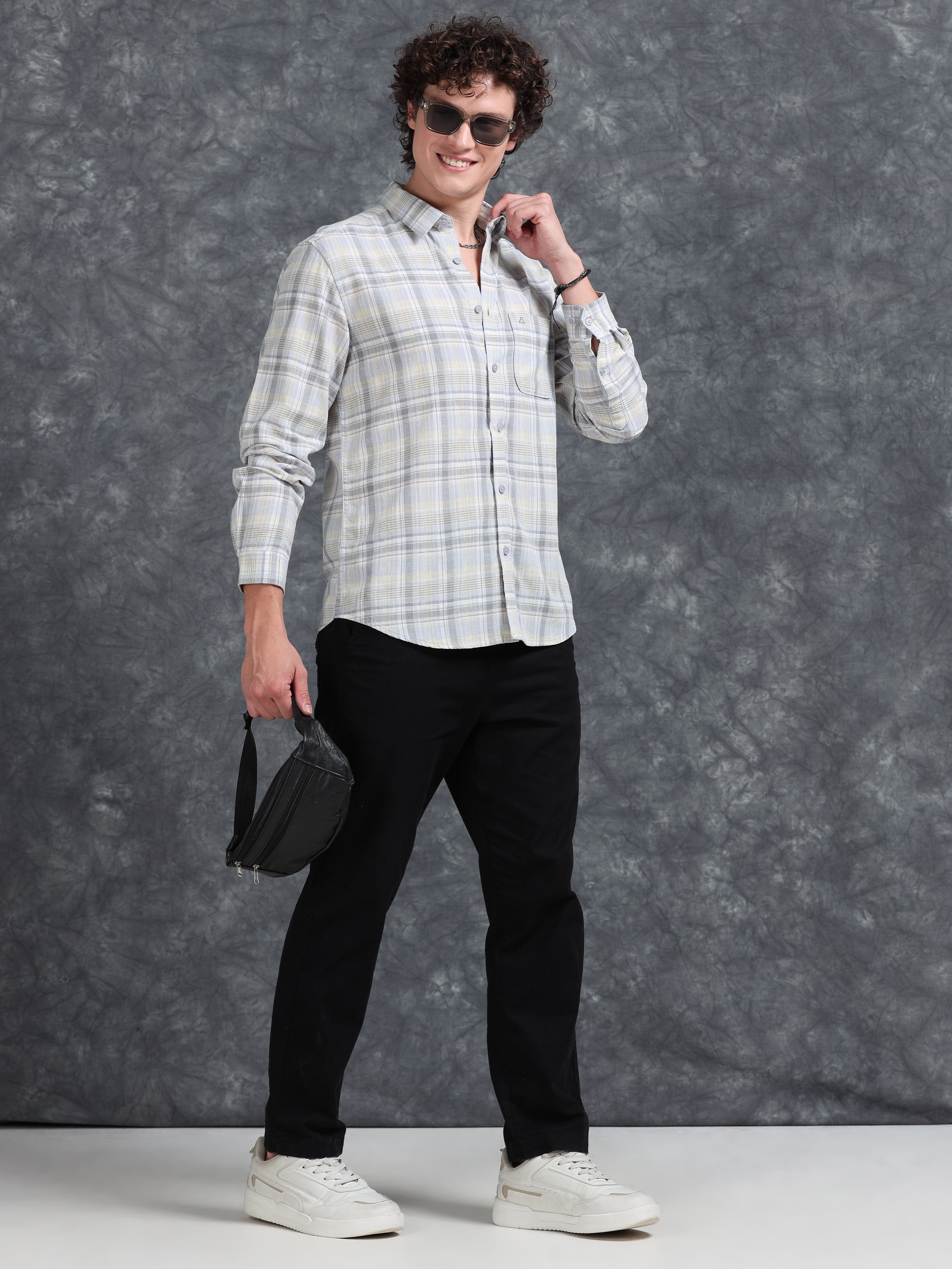 MEN'S LT.GREY CHECKS SLIM FIT SHIRT