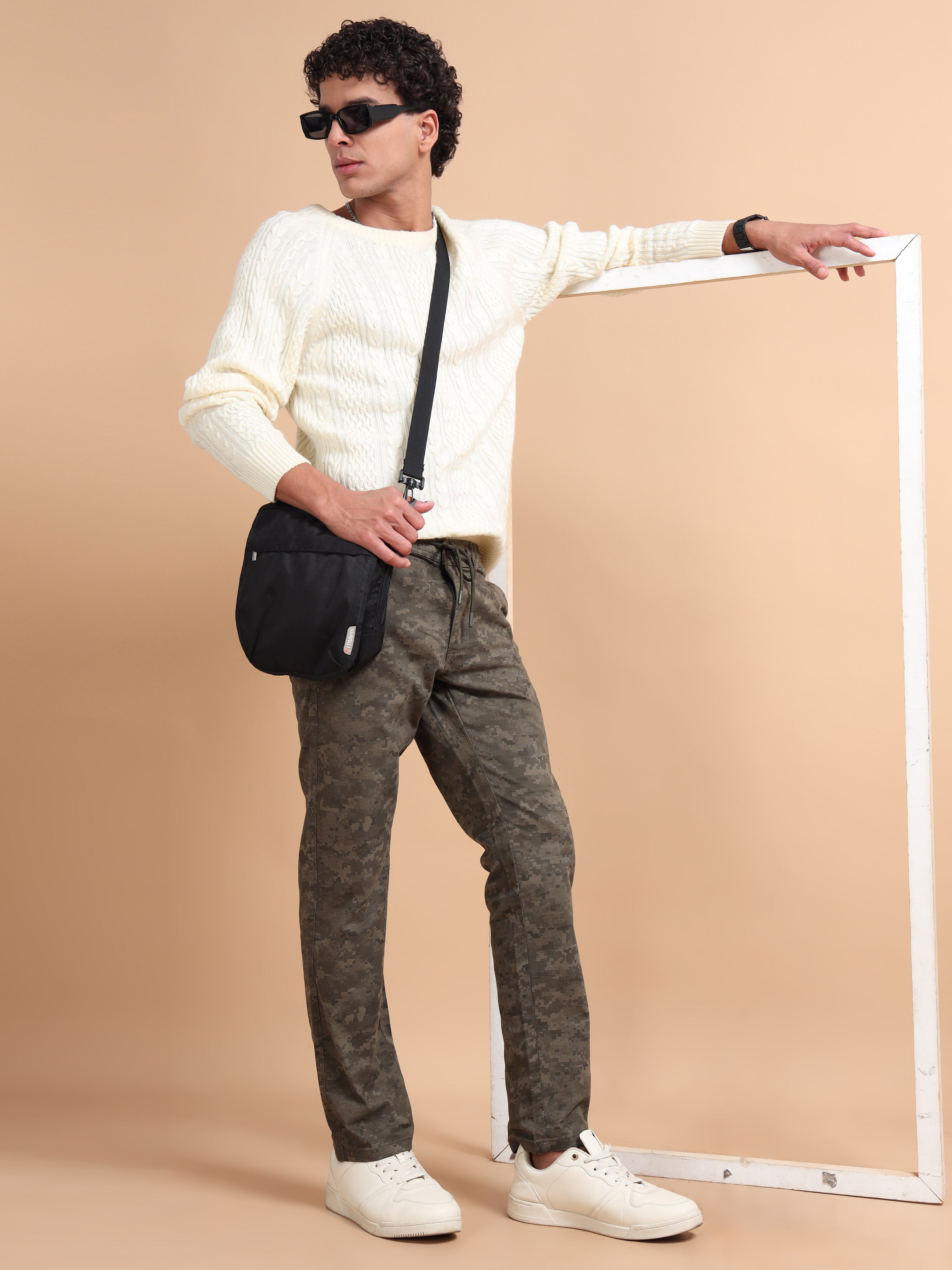 MEN'S OLIVE PRINT REGULAR FIT TROUSER