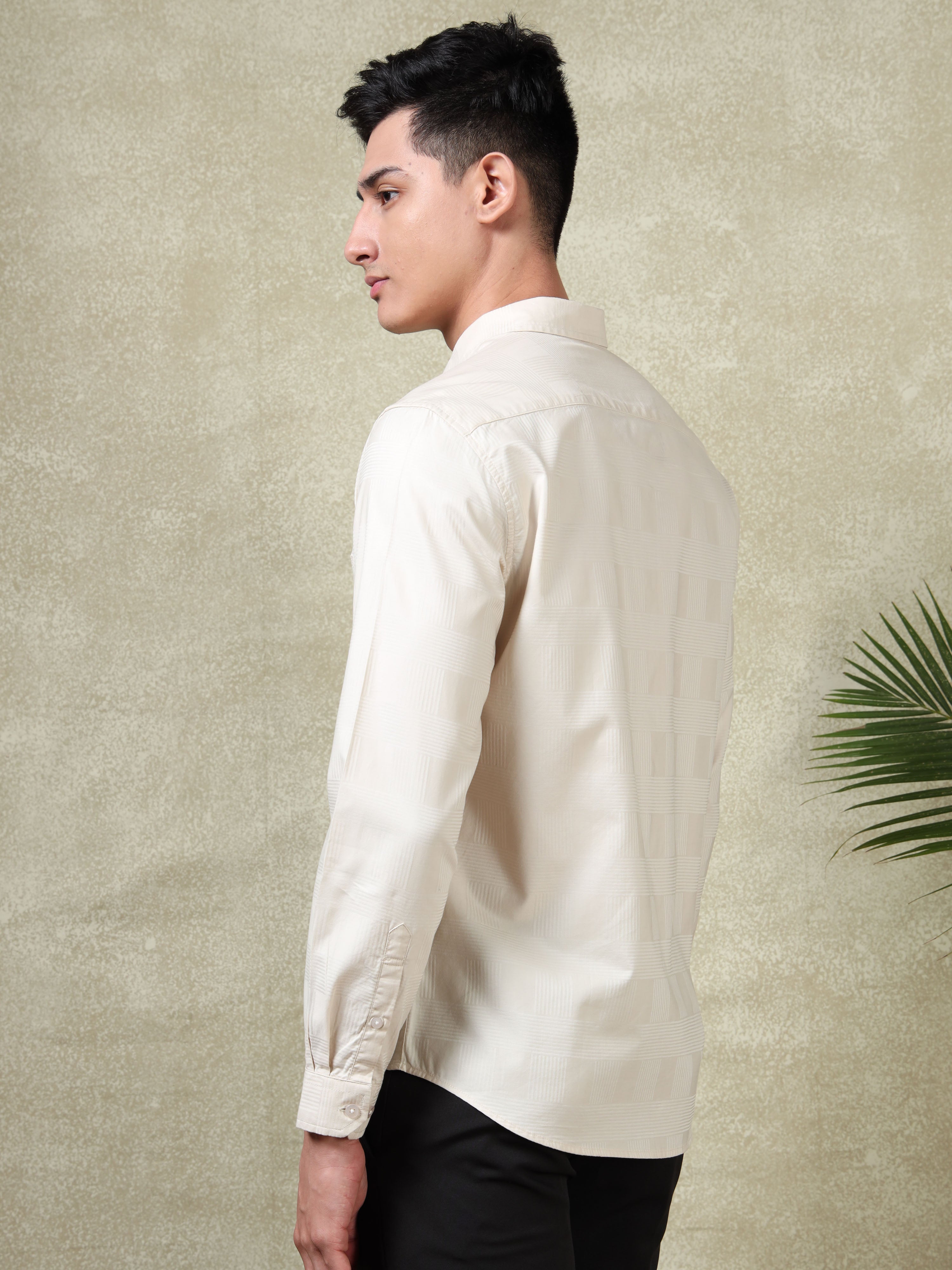 MEN'S SANDAL SOLID SLIM FIT SHIRT