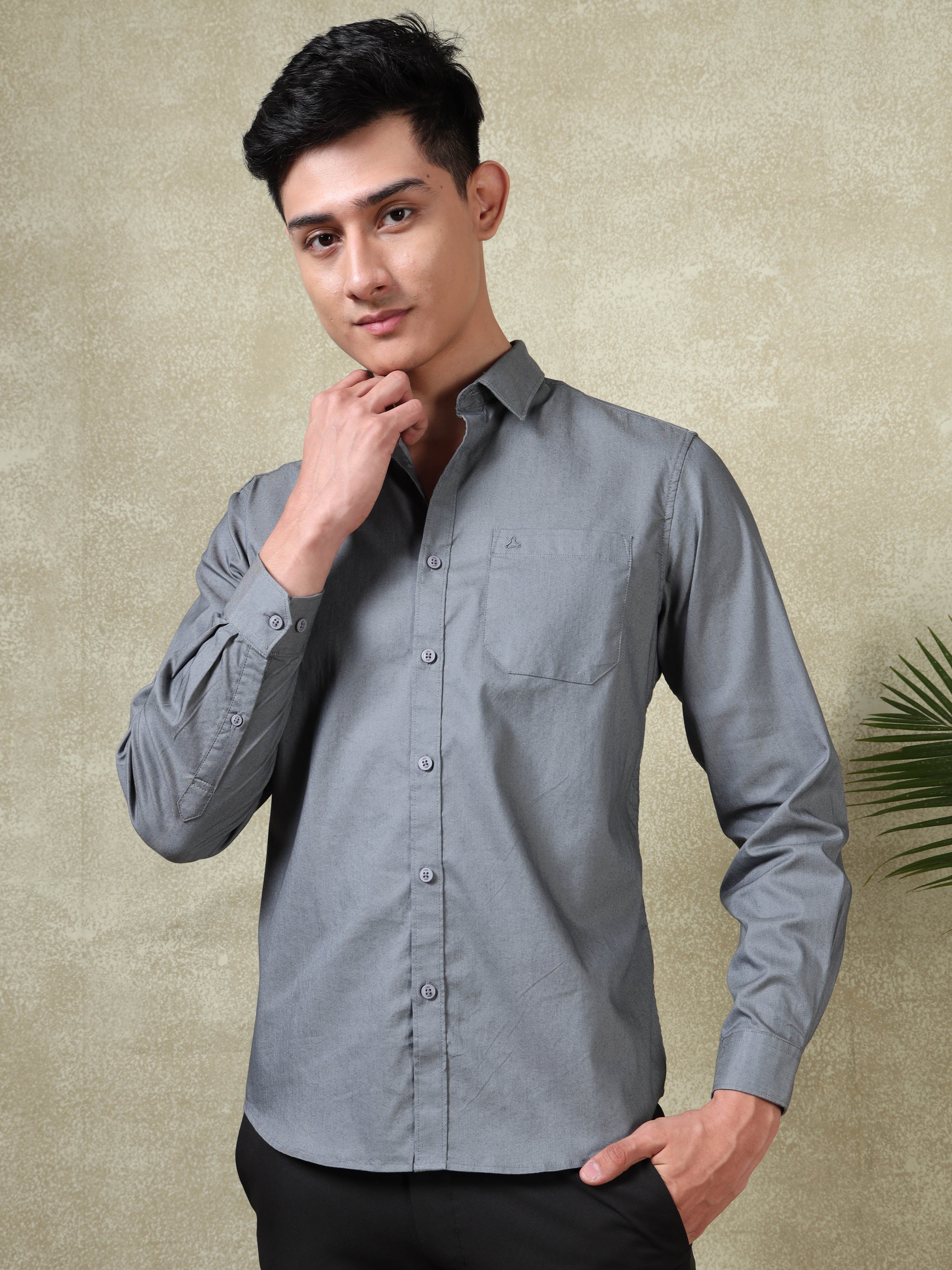 MEN'S DK GREY SOLID SLIM FIT SHIRT