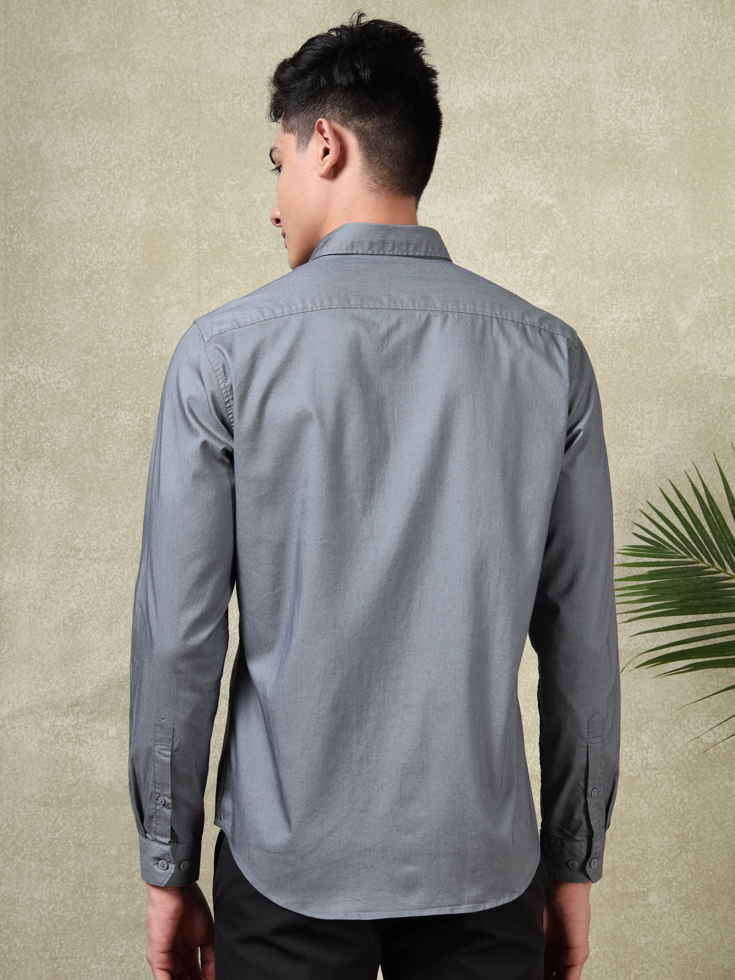 MEN'S DK GREY SOLID SLIM FIT SHIRT