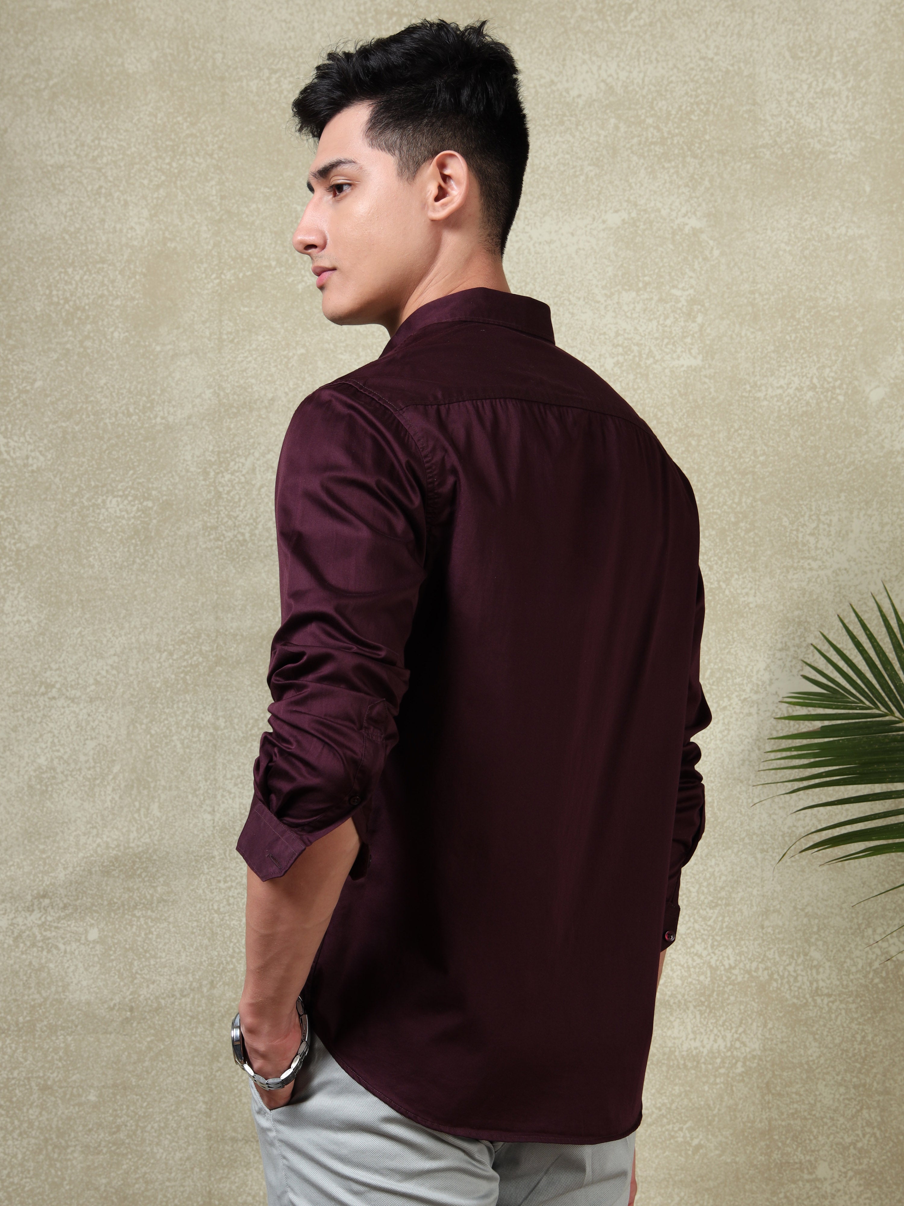 MEN'S WINE SOLID SLIM FIT SHIRT