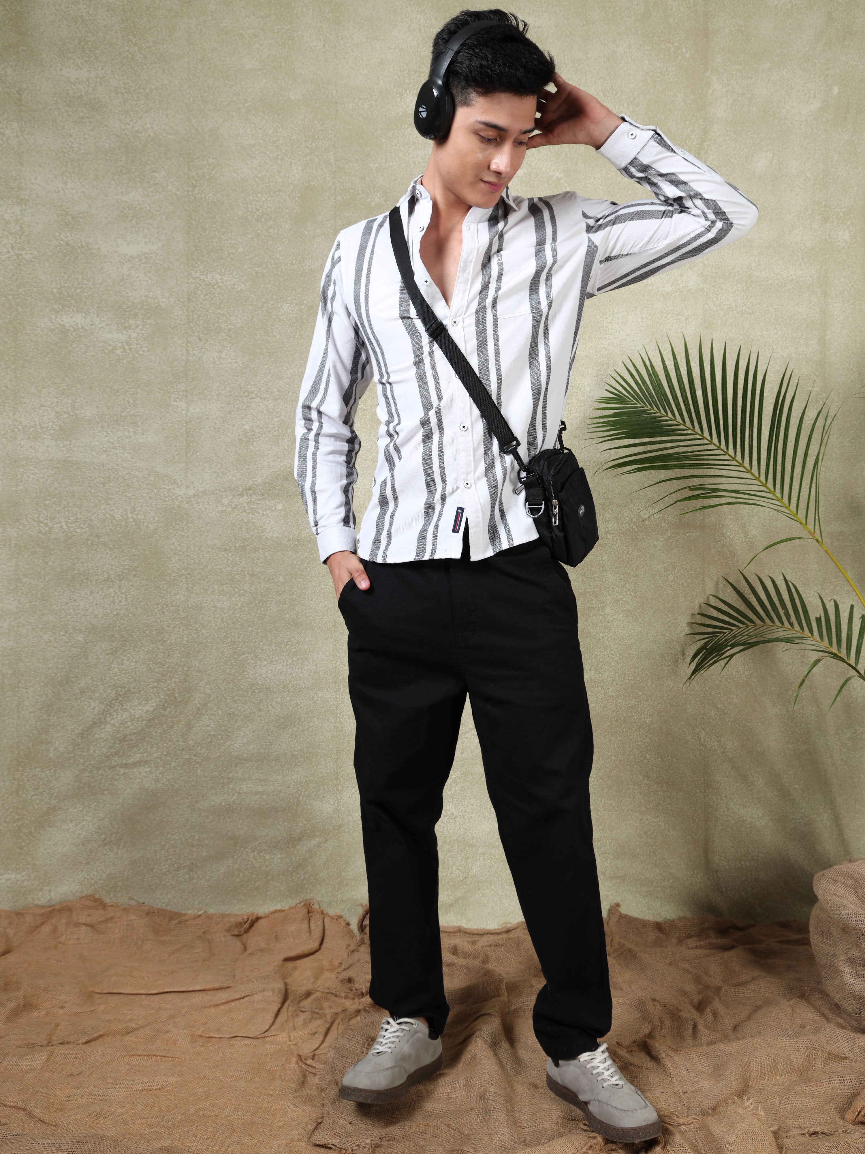 MEN'S WHITE STRIPES SLIM FIT SHIRT