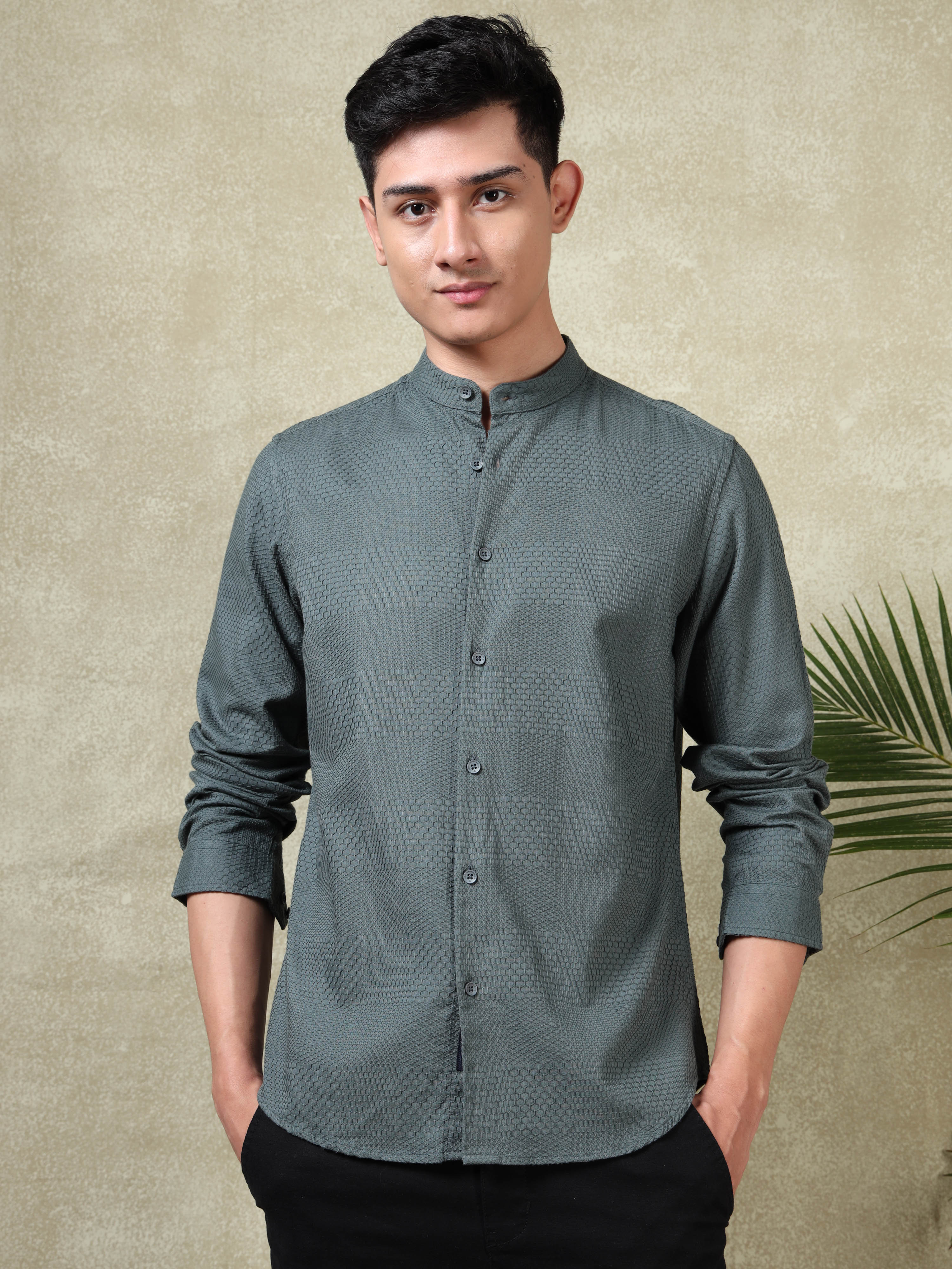 MEN'S TURQUOISE SOLID SLIM FIT SHIRT