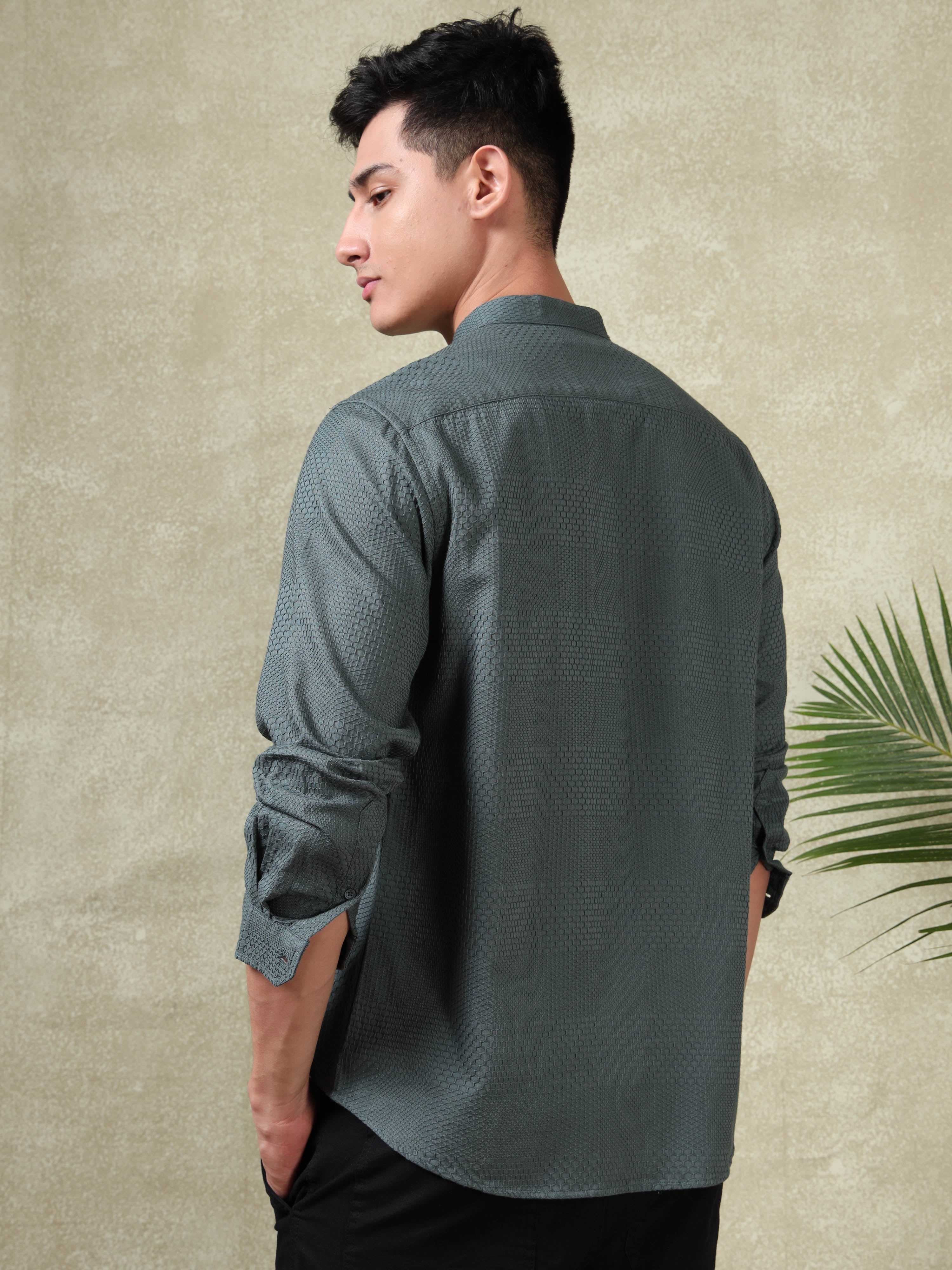 MEN'S TURQUOISE SOLID SLIM FIT SHIRT