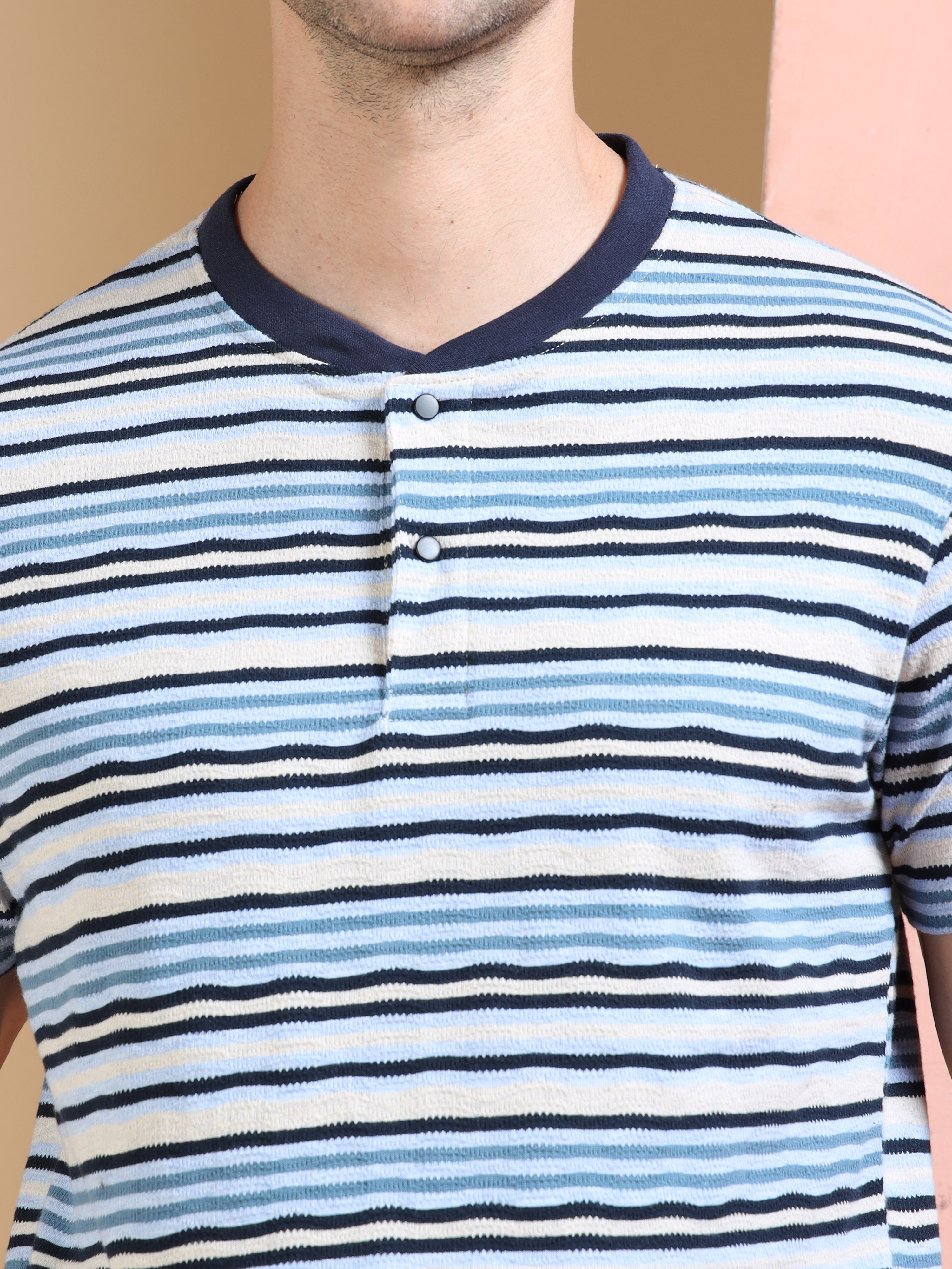 MEN'S NAVY SLIM FIT T SHIRT