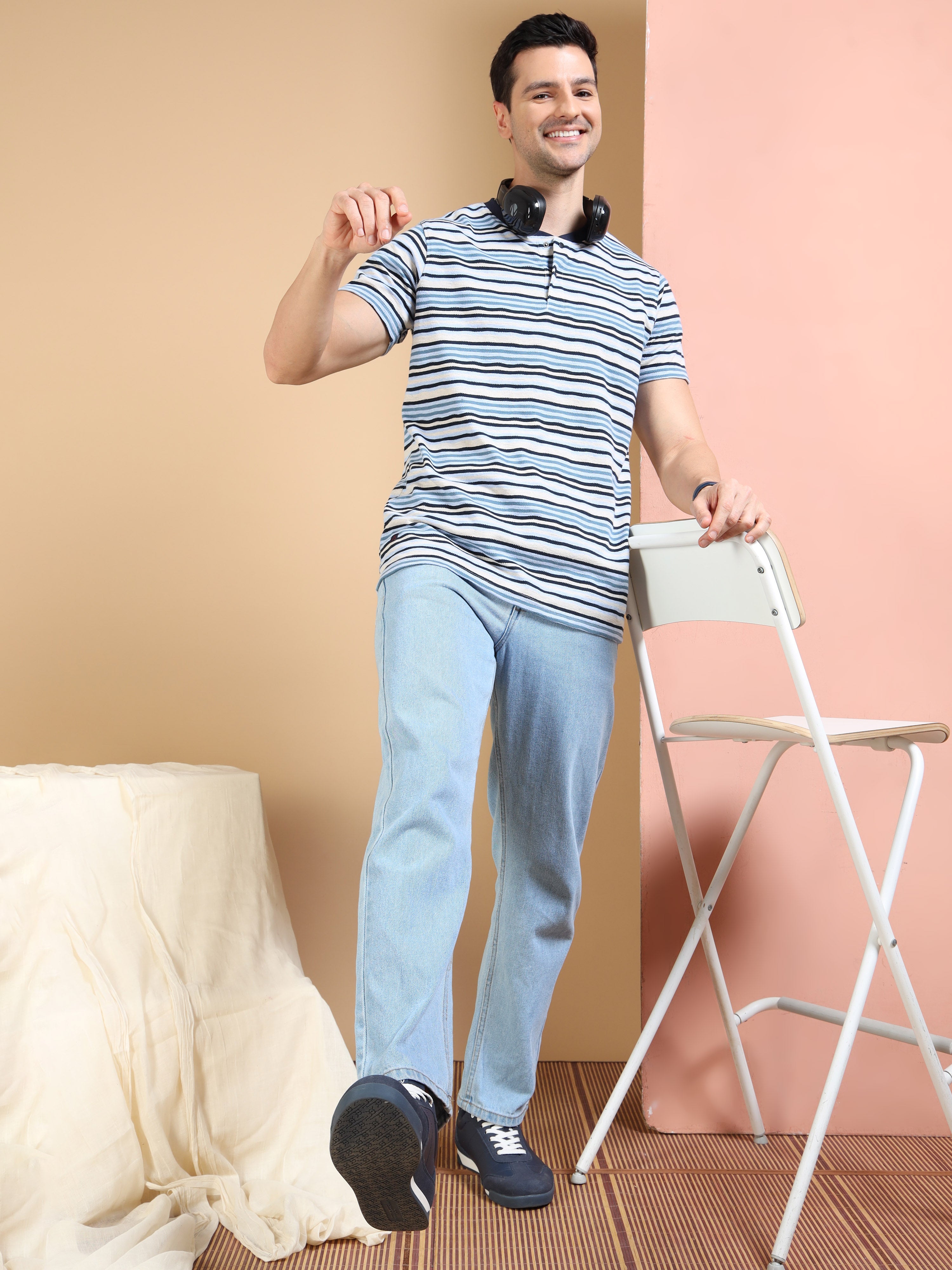 MEN'S NAVY SLIM FIT T SHIRT