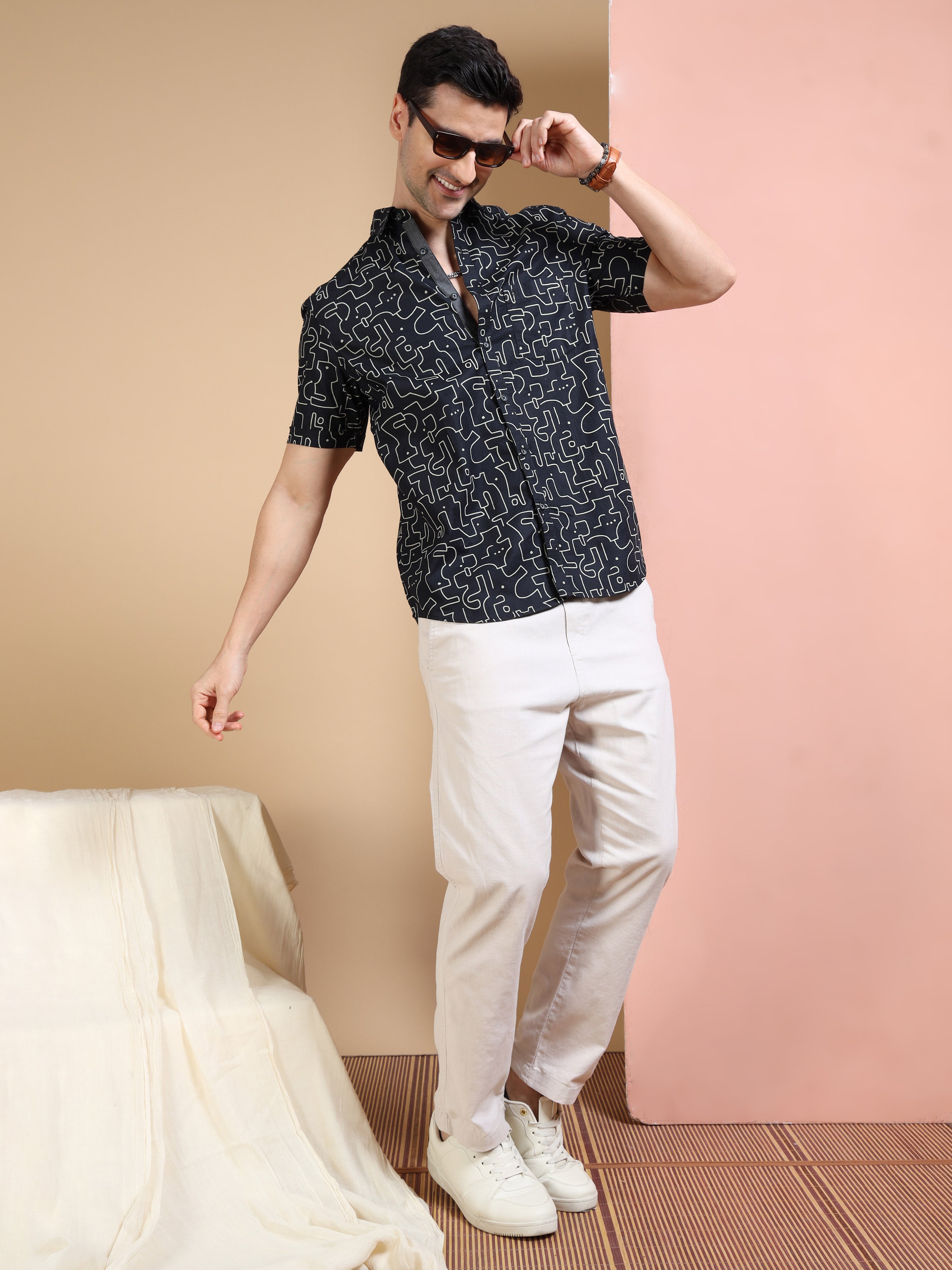 MEN'S BLACK PRINT SLIM FIT SHIRT