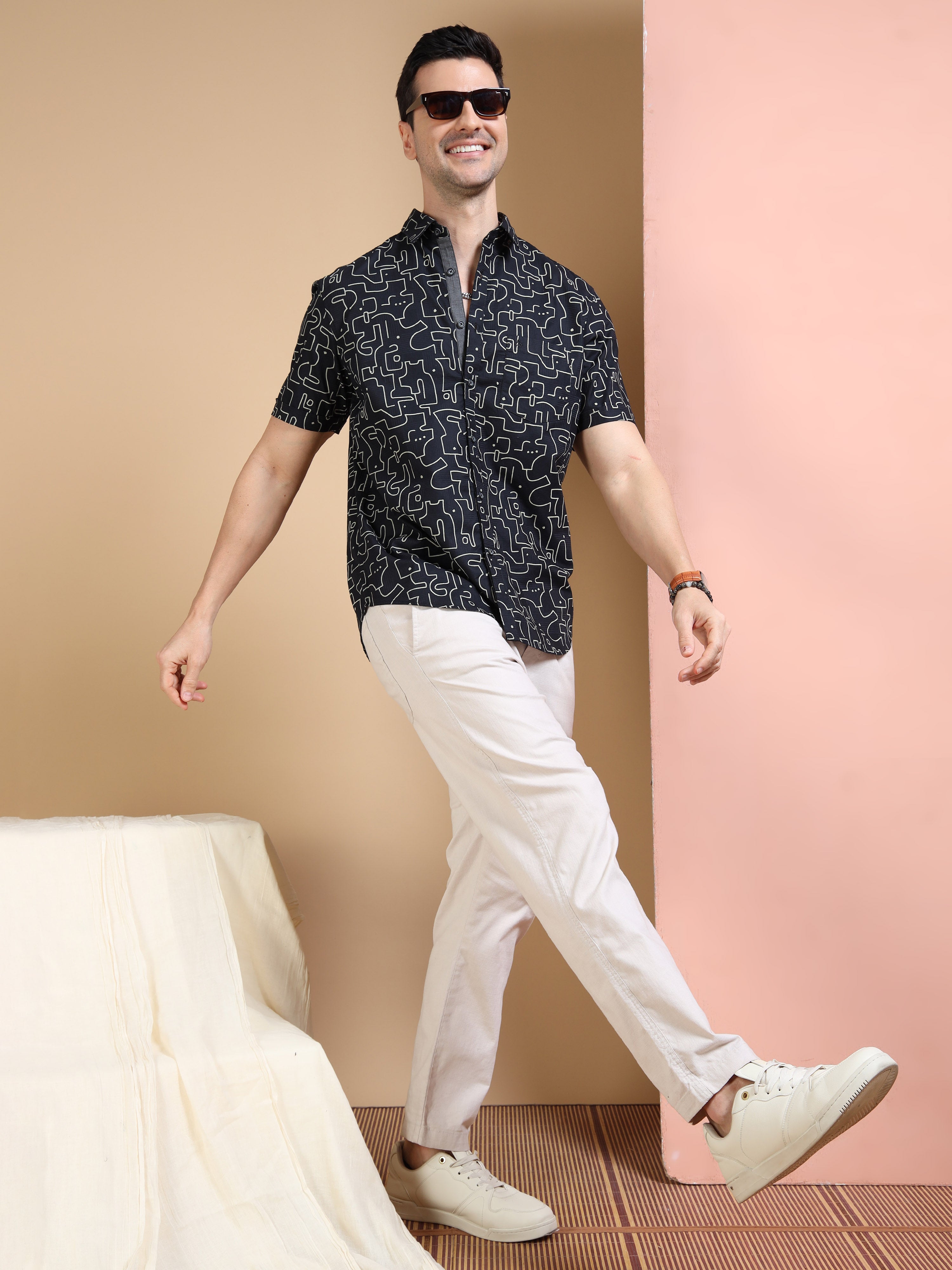 MEN'S BLACK PRINT SLIM FIT SHIRT