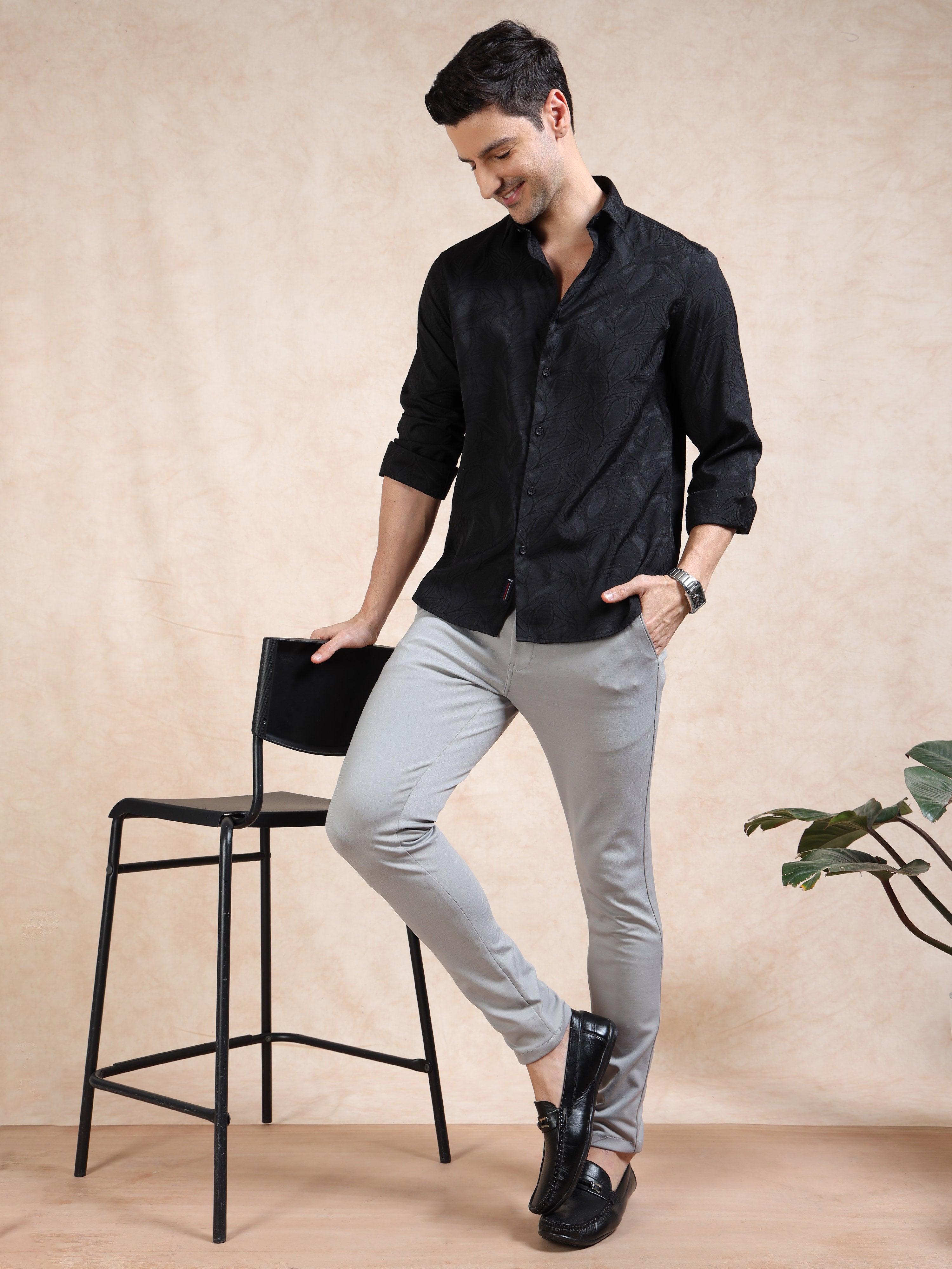 MEN'S BLACK SELF DESIGN SLIM FIT SHIRT