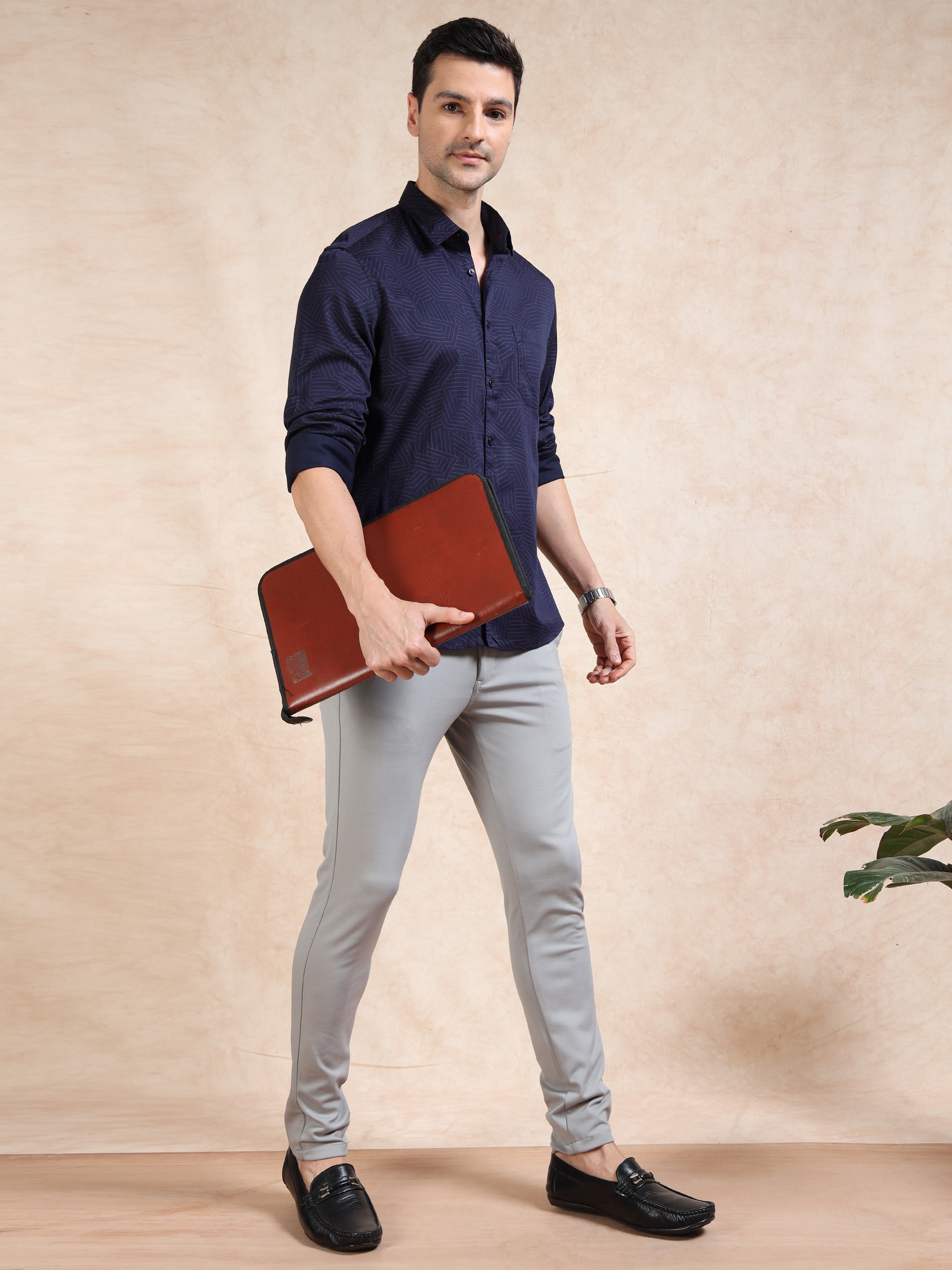 MEN'S NAVY PRINT SLIM FIT SHIRT