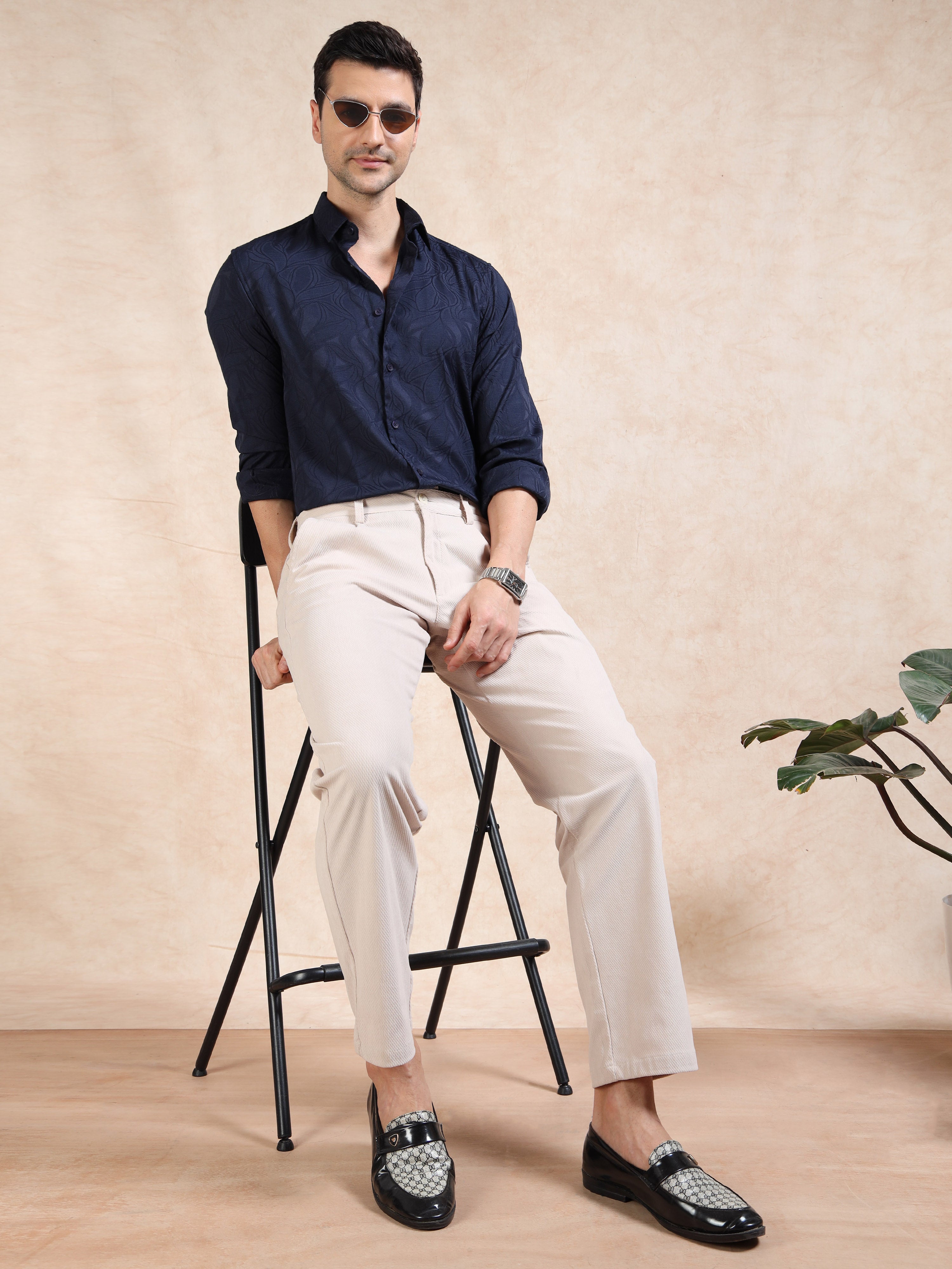 MEN'S NAVY SELF DESIGN SLIM FIT SHIRT